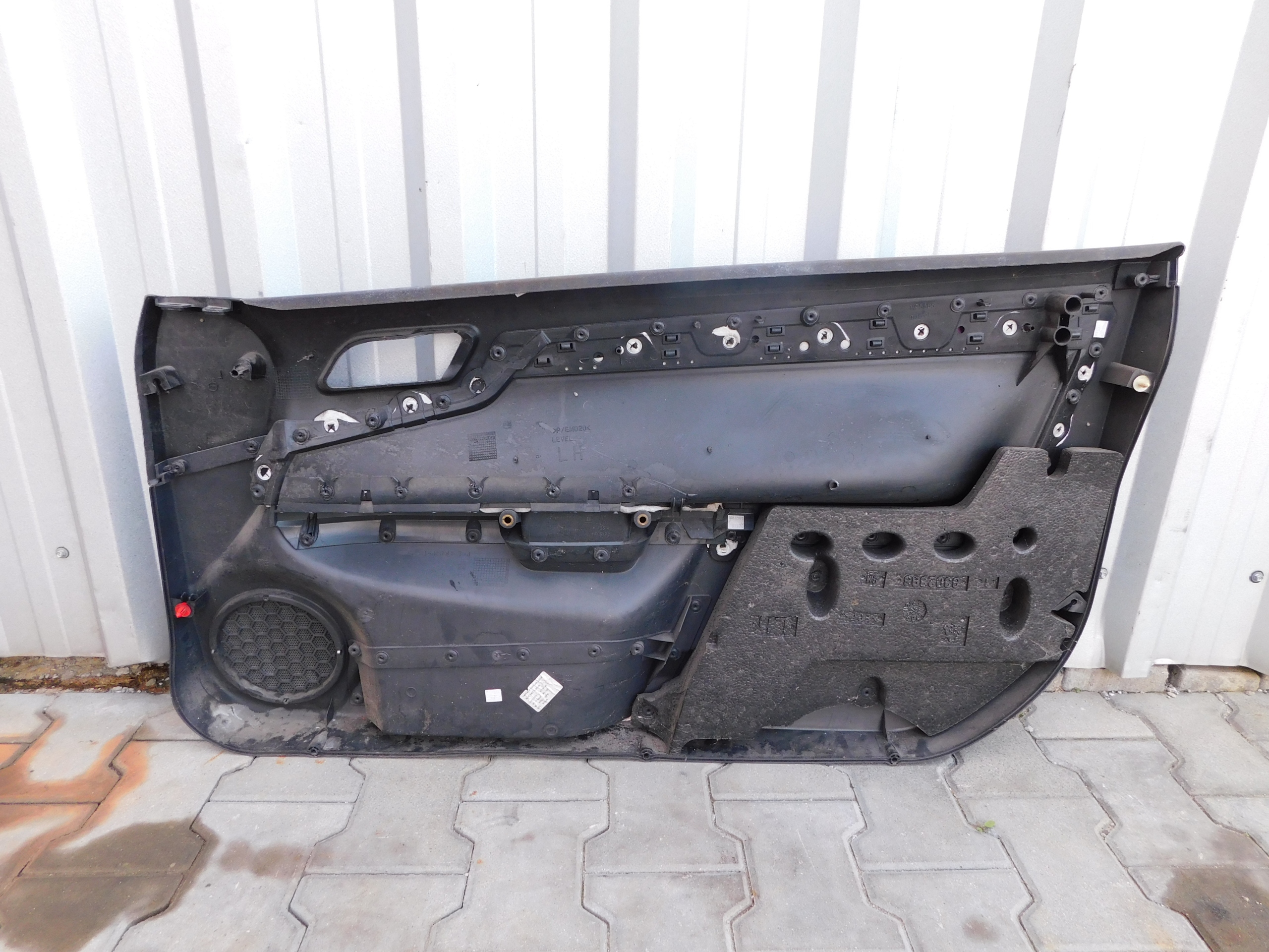 opel TIGRA 1.3 дверные карты P