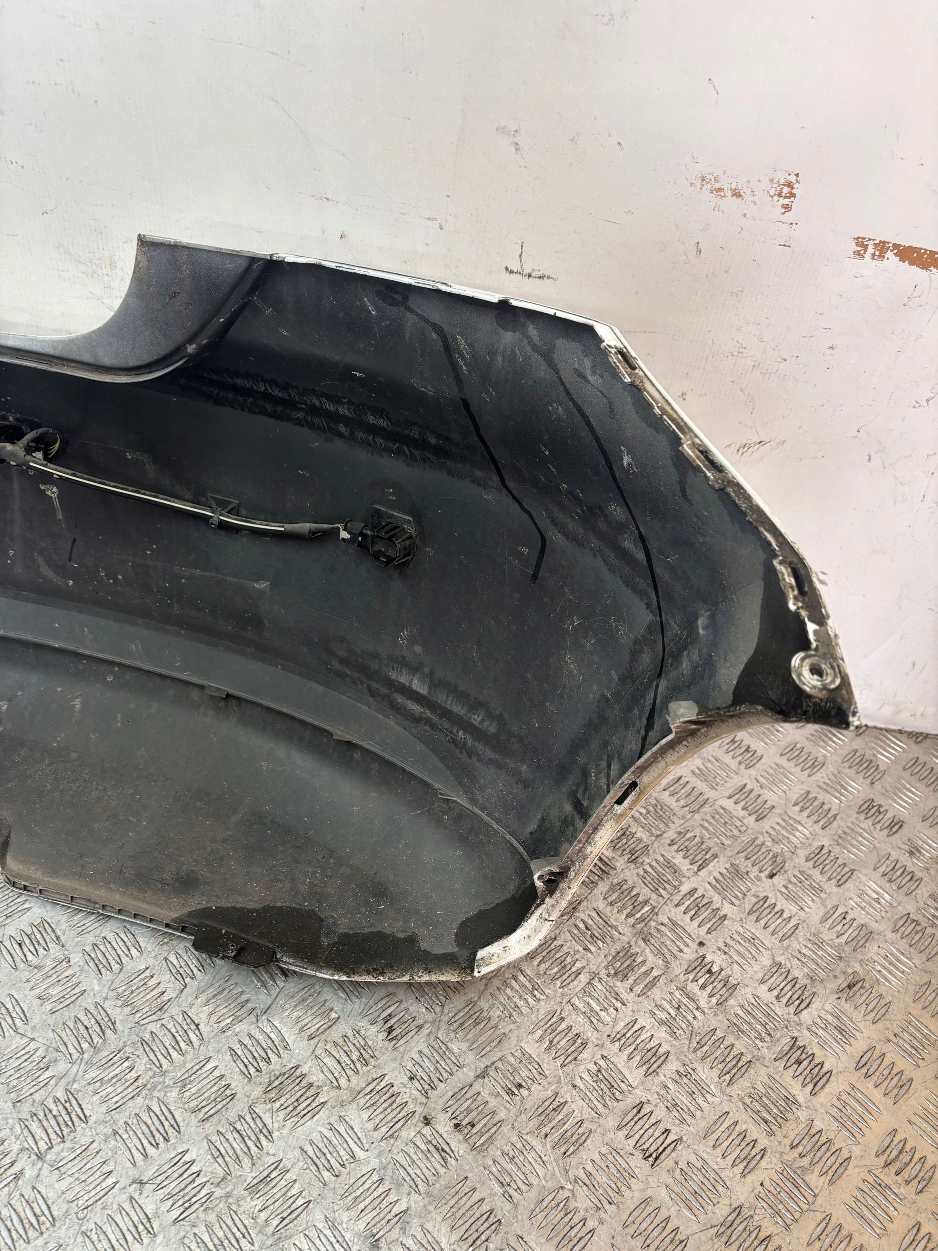 Stoßstange heck hinten VW POLO 6R PDC 09