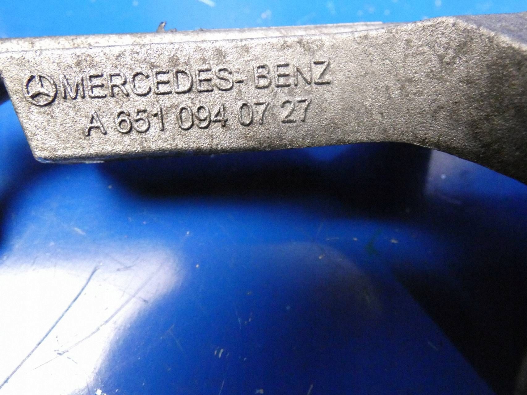 MERCEDES C KLASA W205 GLC W253 E W213 2.2 CDI Support Support plaque Moteur