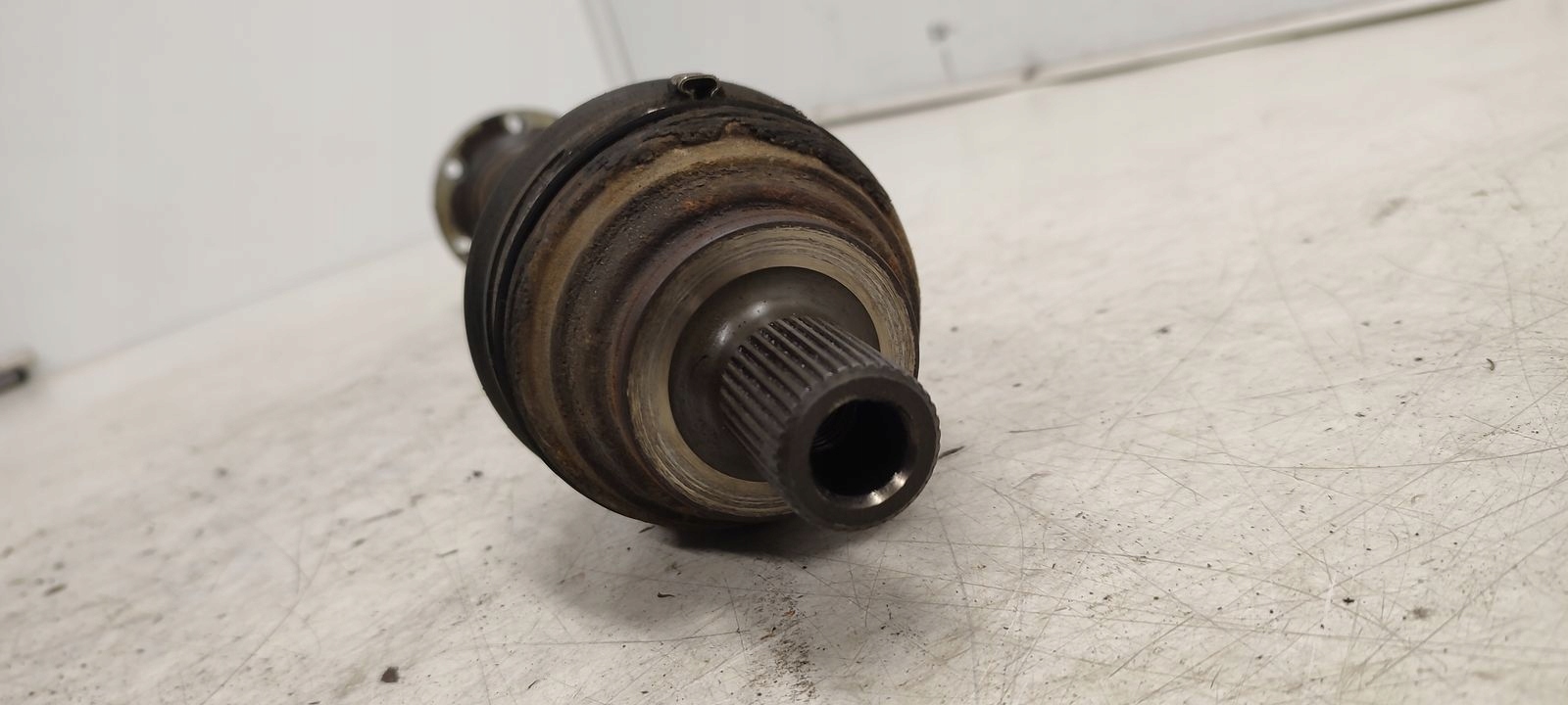 semi-axis left short. VW Touran and LIFT 1,4 TSI