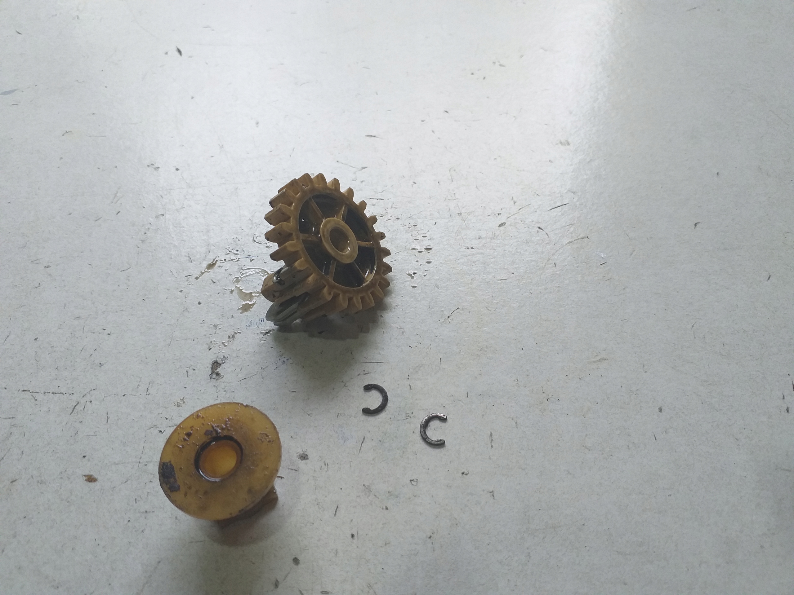 Regulator obrotów chlapacz TECUMSEH BVL VLV Typ regular (sprężyna)