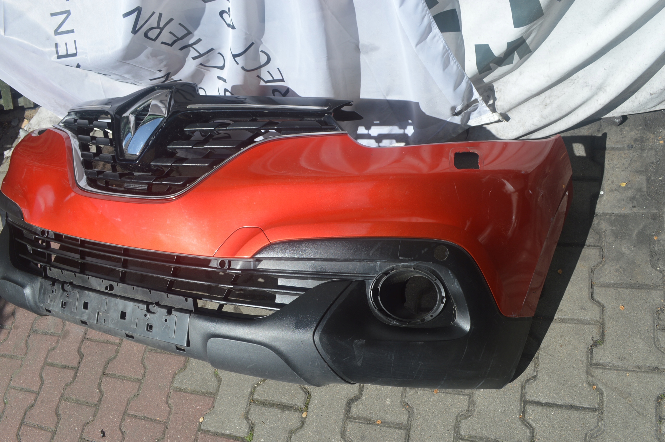 RENAULT KADJAR 2015 - ZDERZAK PRZÓD Powierzchnia do malowania