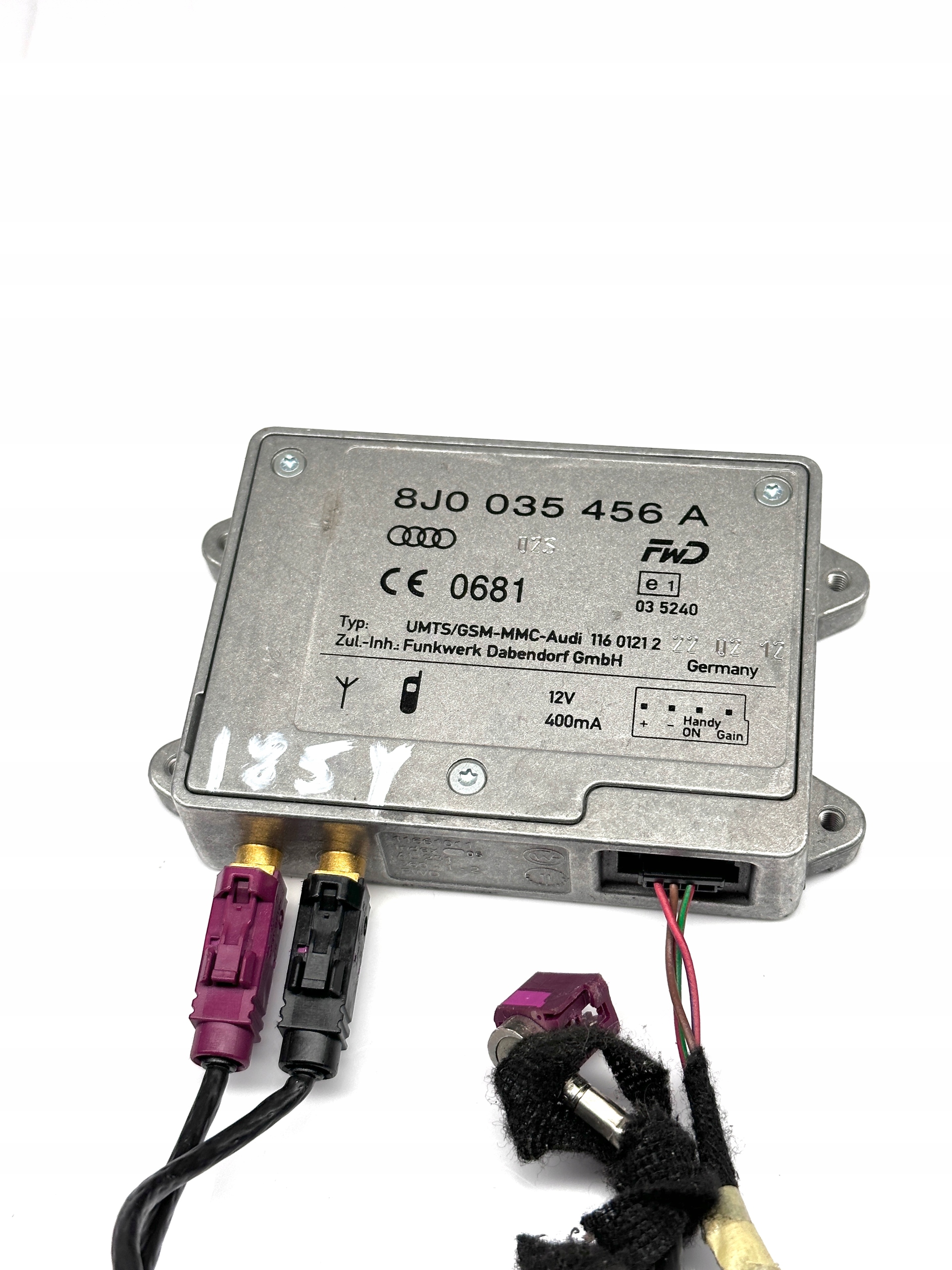 AUDI A6 C7 A7 A8 module antenna amplifier 8J0035456A