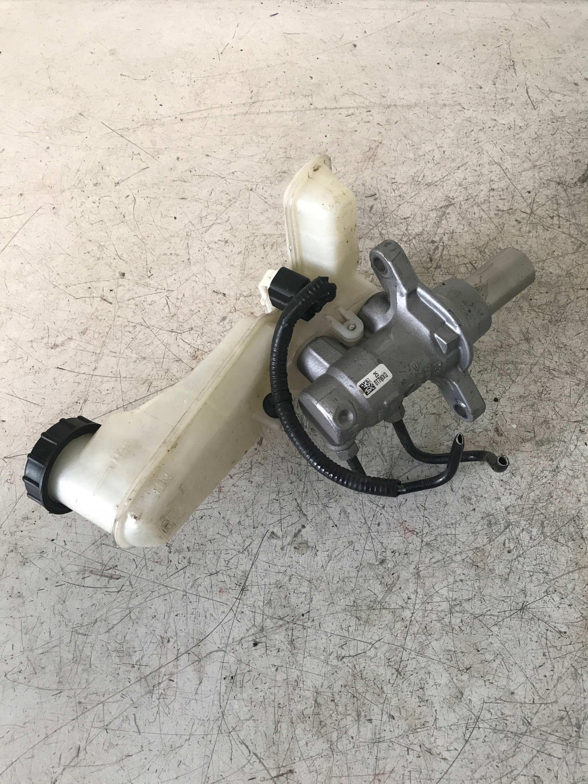Behälter des Gasses Brems- FORD MONDEO MK5