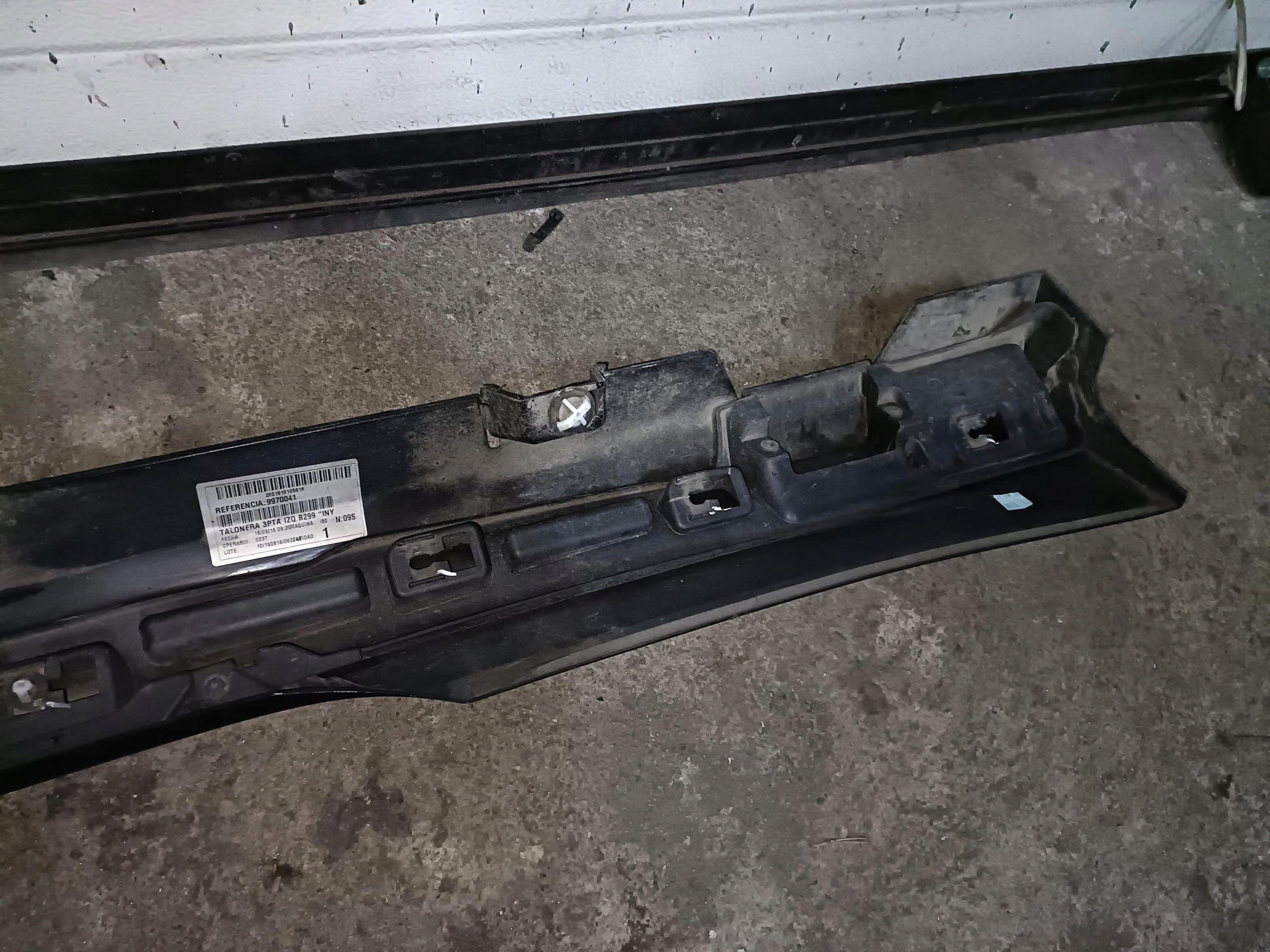 moulding threshold left FORD FIESTA MK7 LIFT STLINE XE