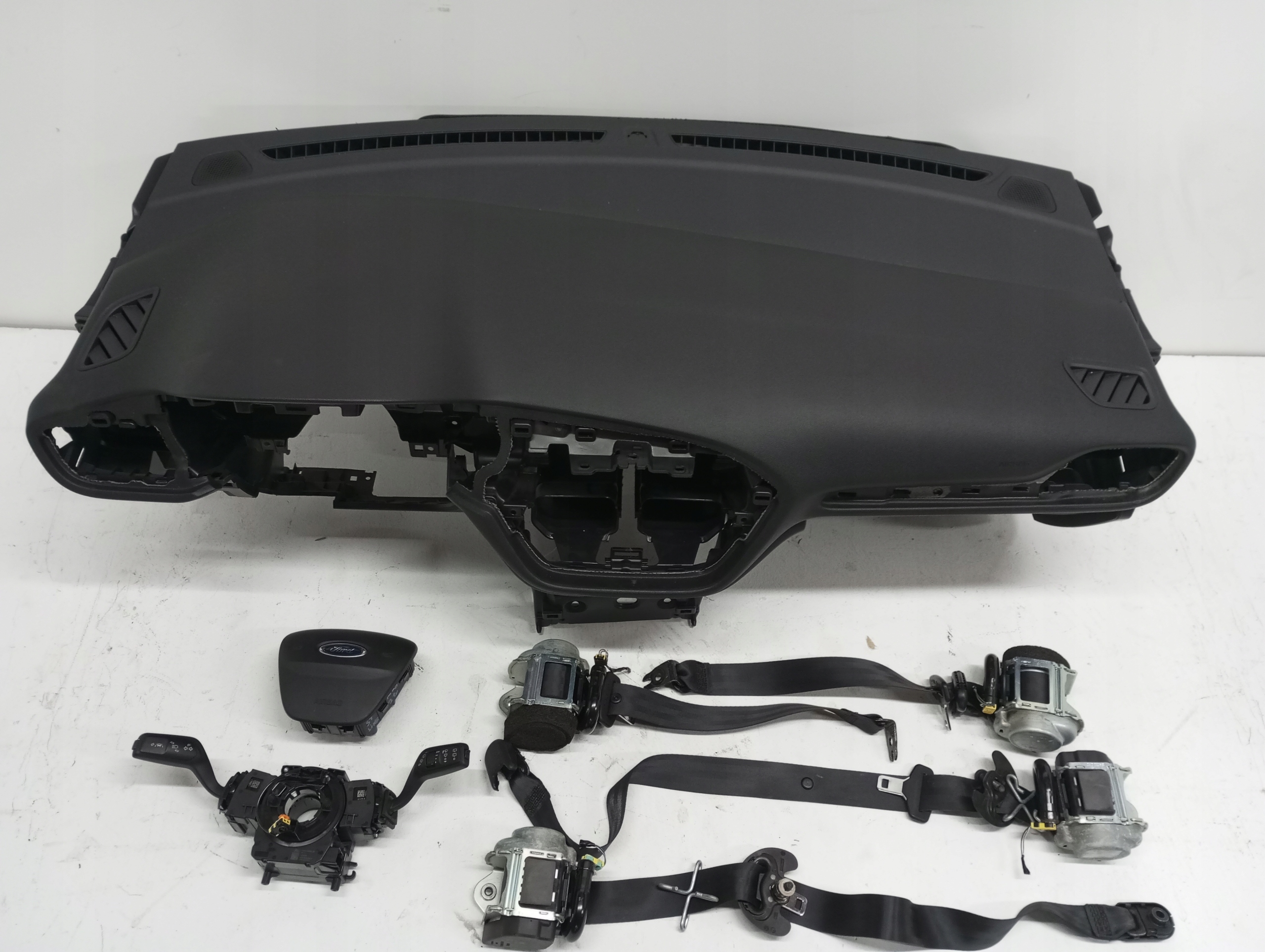 dashboard FORD FIESTA MK8