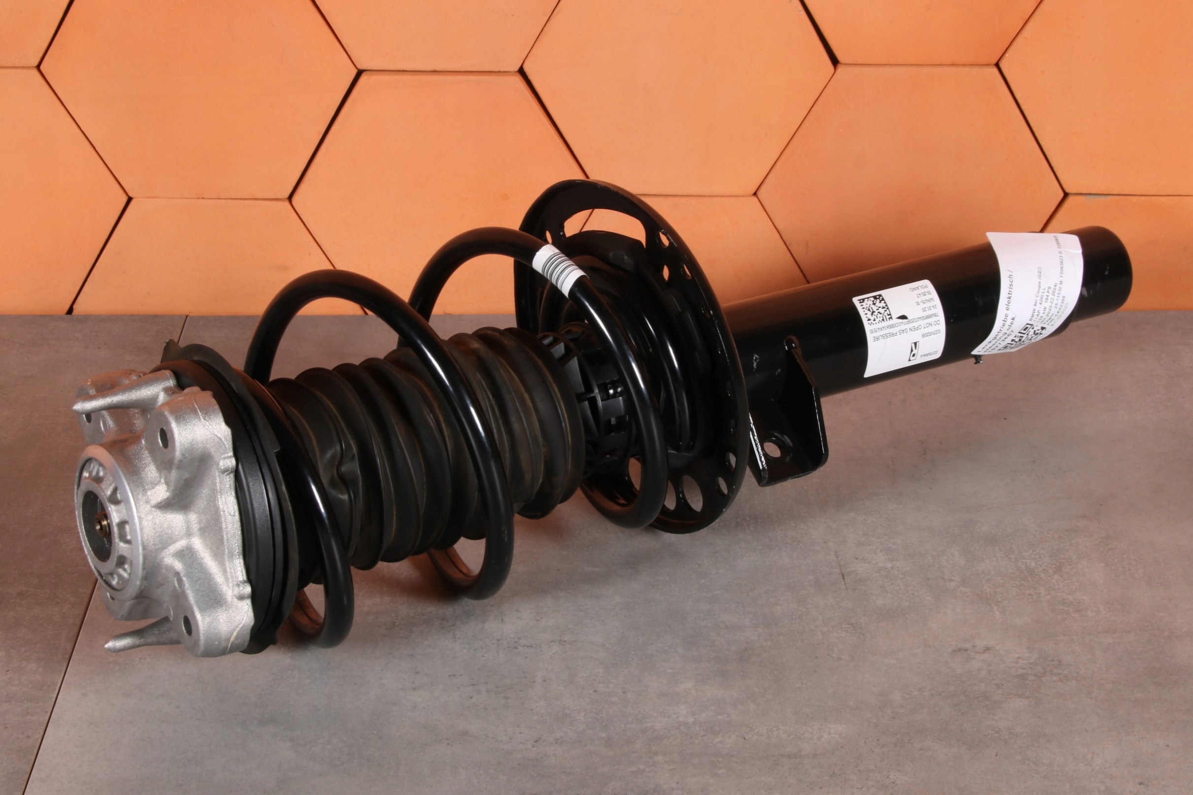 BMW 4 G23 shock absorber right front front 2WD RWD 6888504 236 km !!!