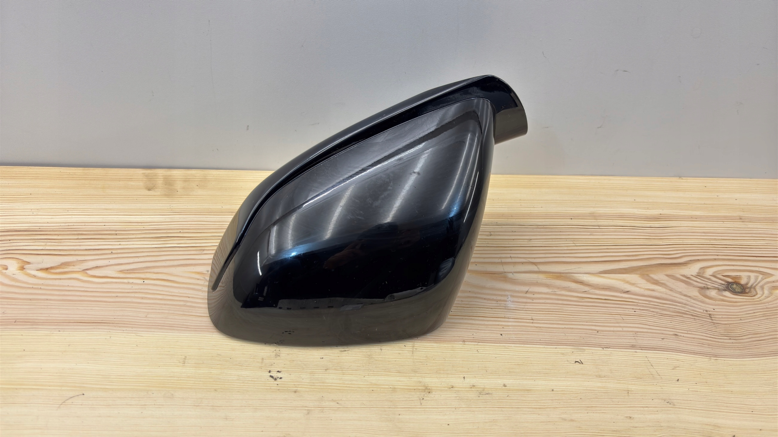 FERRARI FF F151 left cover mirrors original E9024553 PAK22/084