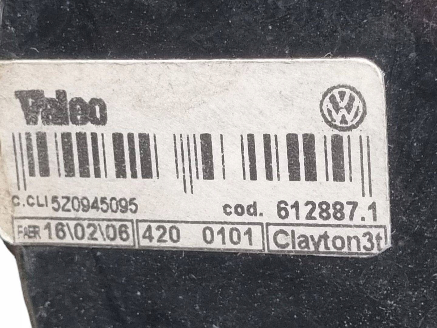 light rear left side Volkswagen Fox 2 5Z 2006 5Z0945095