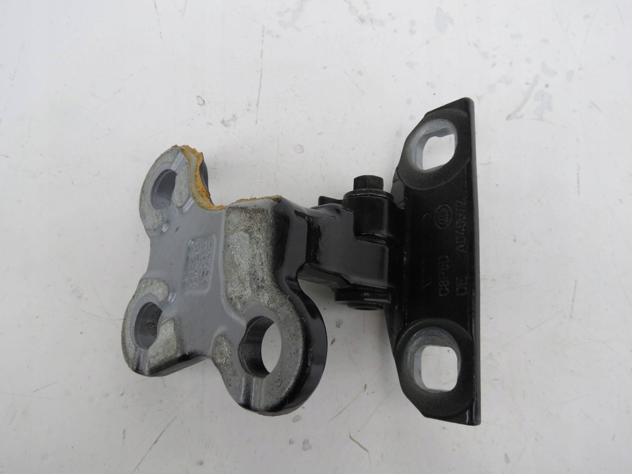 hinge lower door PRZEDNICH VOLVO XC60 II 31218315