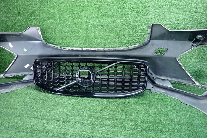VOLVO XC60 R-design LIFT 21- front bumper front