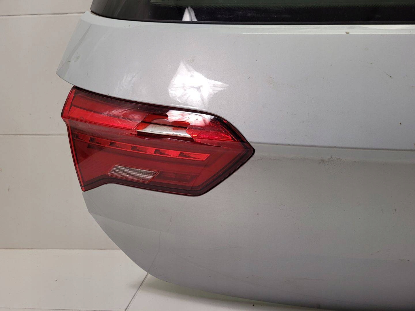 rear trunk door boot Volkswagen T-Roc 2019