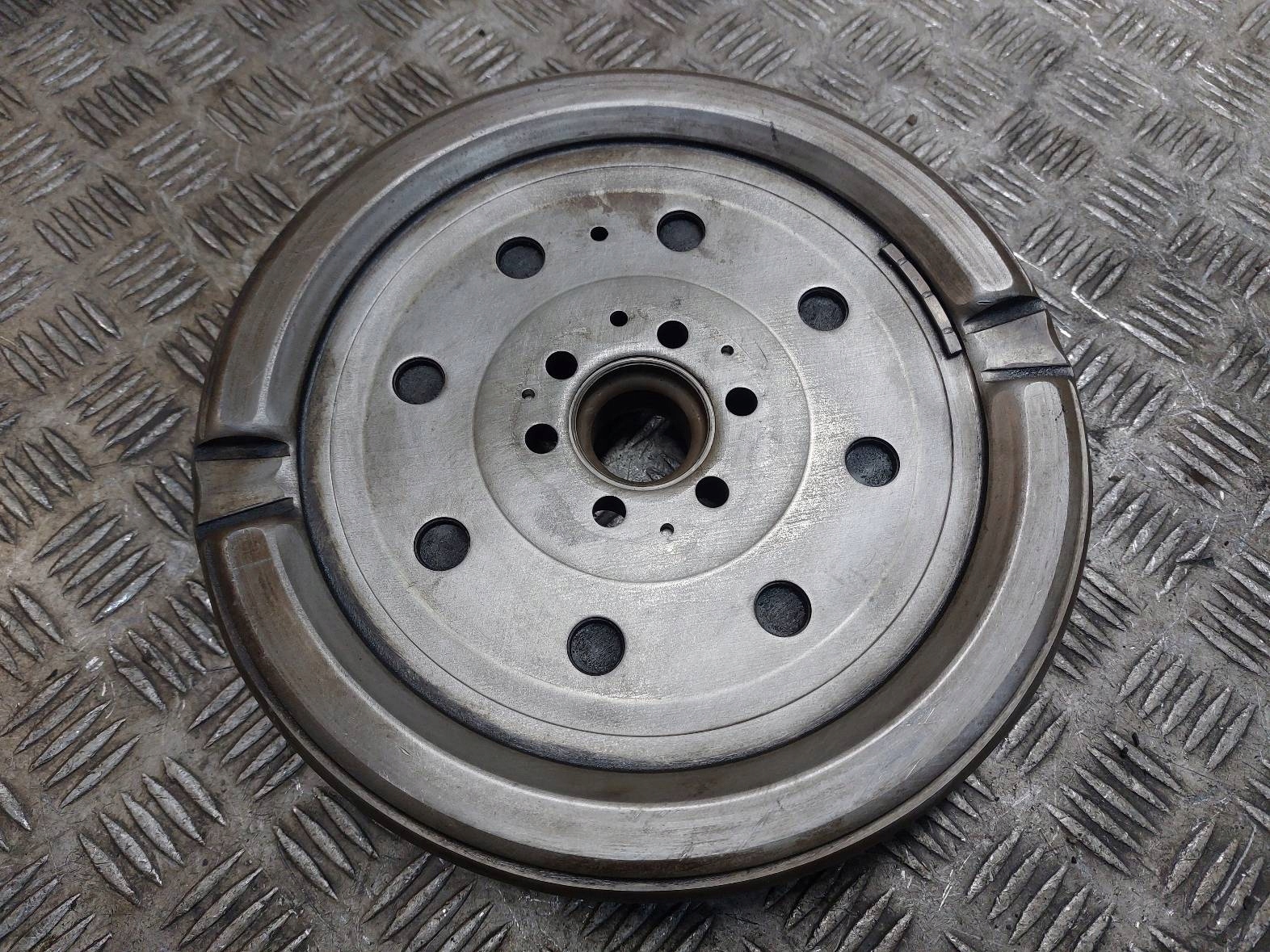wheel flywheel AUDI A3 8P 06F105264C 2.0 FSI
