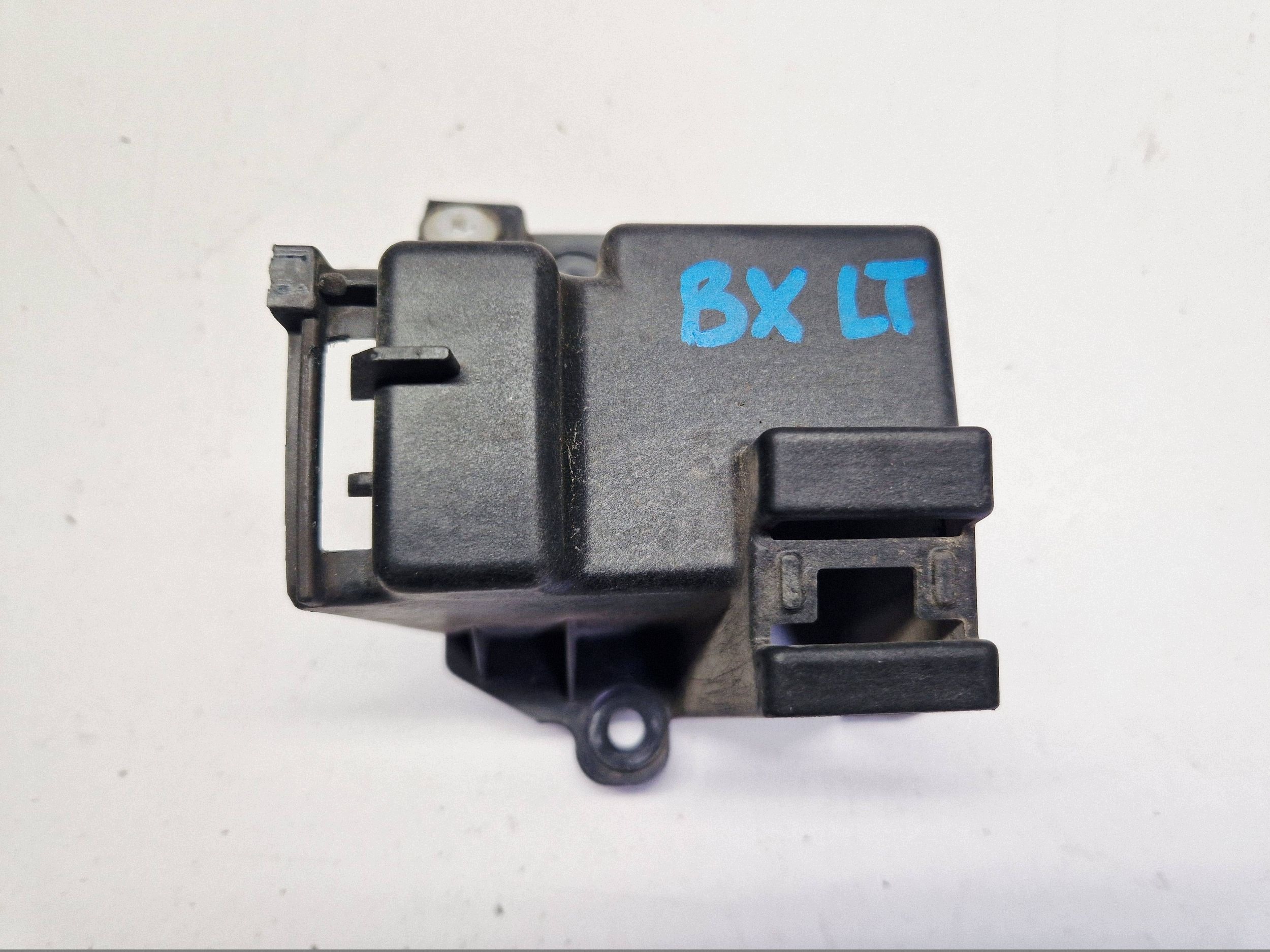 bumper bracket of the rear rear part side left Ford B-MAX AV1117A882AB