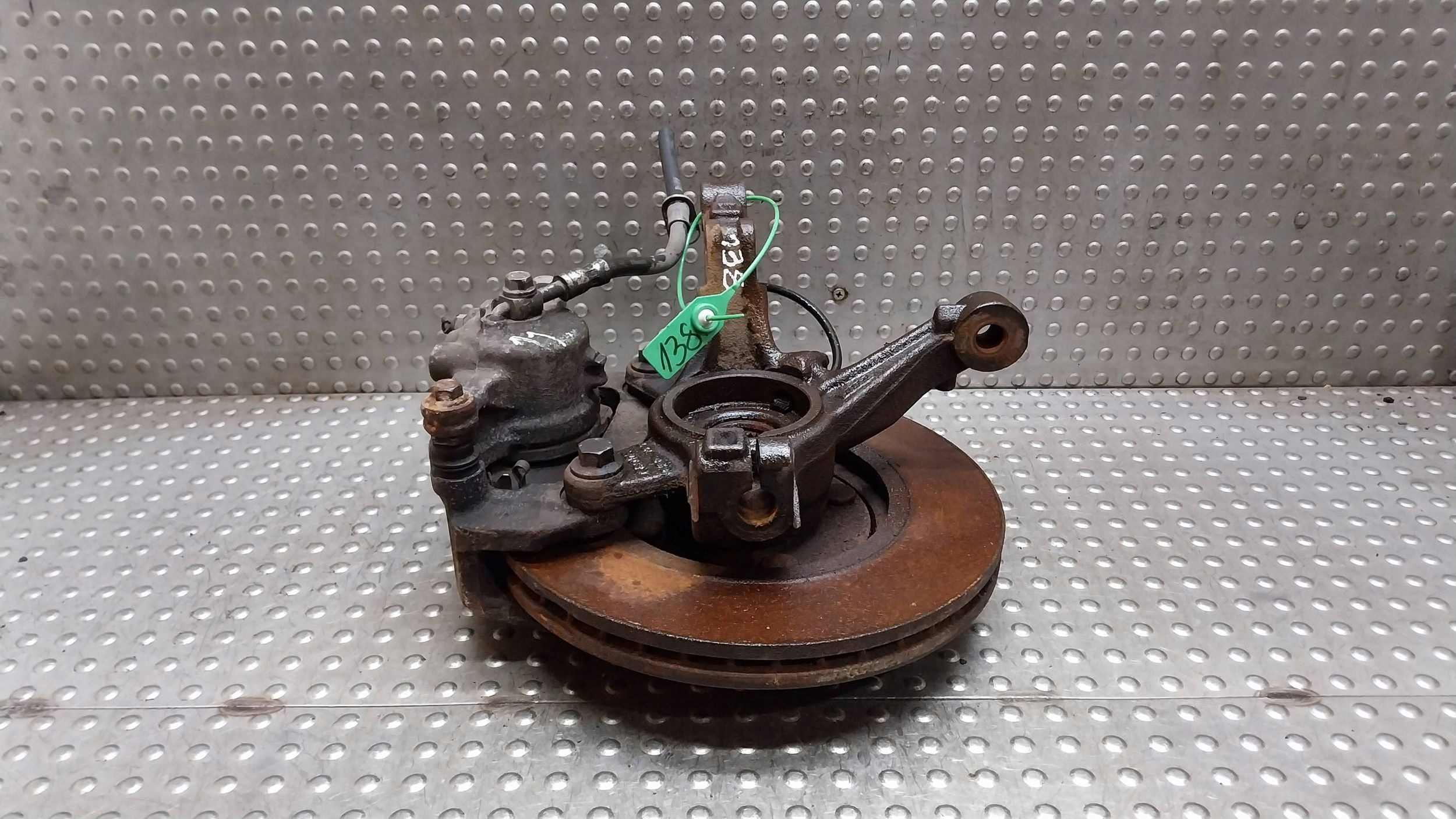swing right front 8V51-3K170-AF/BE FORD FIESTA MK6 MK7