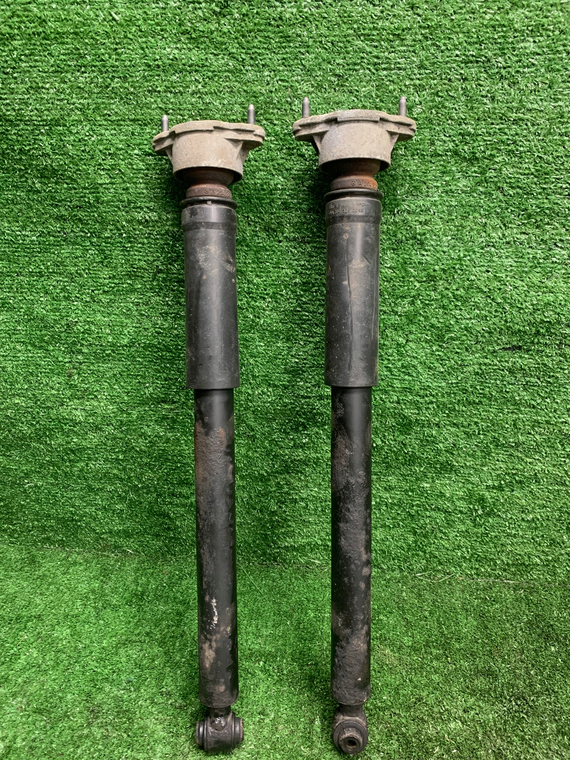 shock absorbers rear part KOMPLET left right MERCEDES W204 C-KLASSA