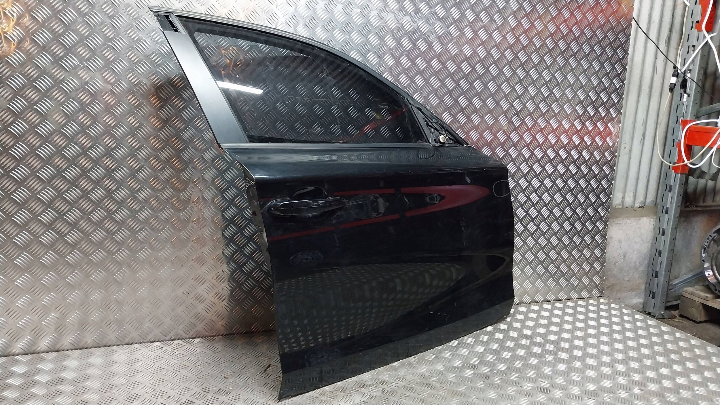 dveře předek pravé BMW 1 E87 04