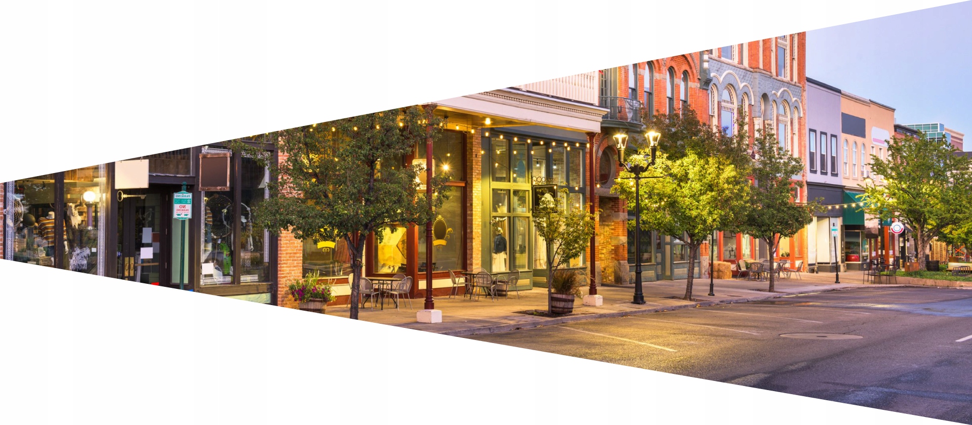 Wideorejestrator Navitel R450 NV - Tryb parkingowy + karta 128 GB Goodram Złącza miniUSB