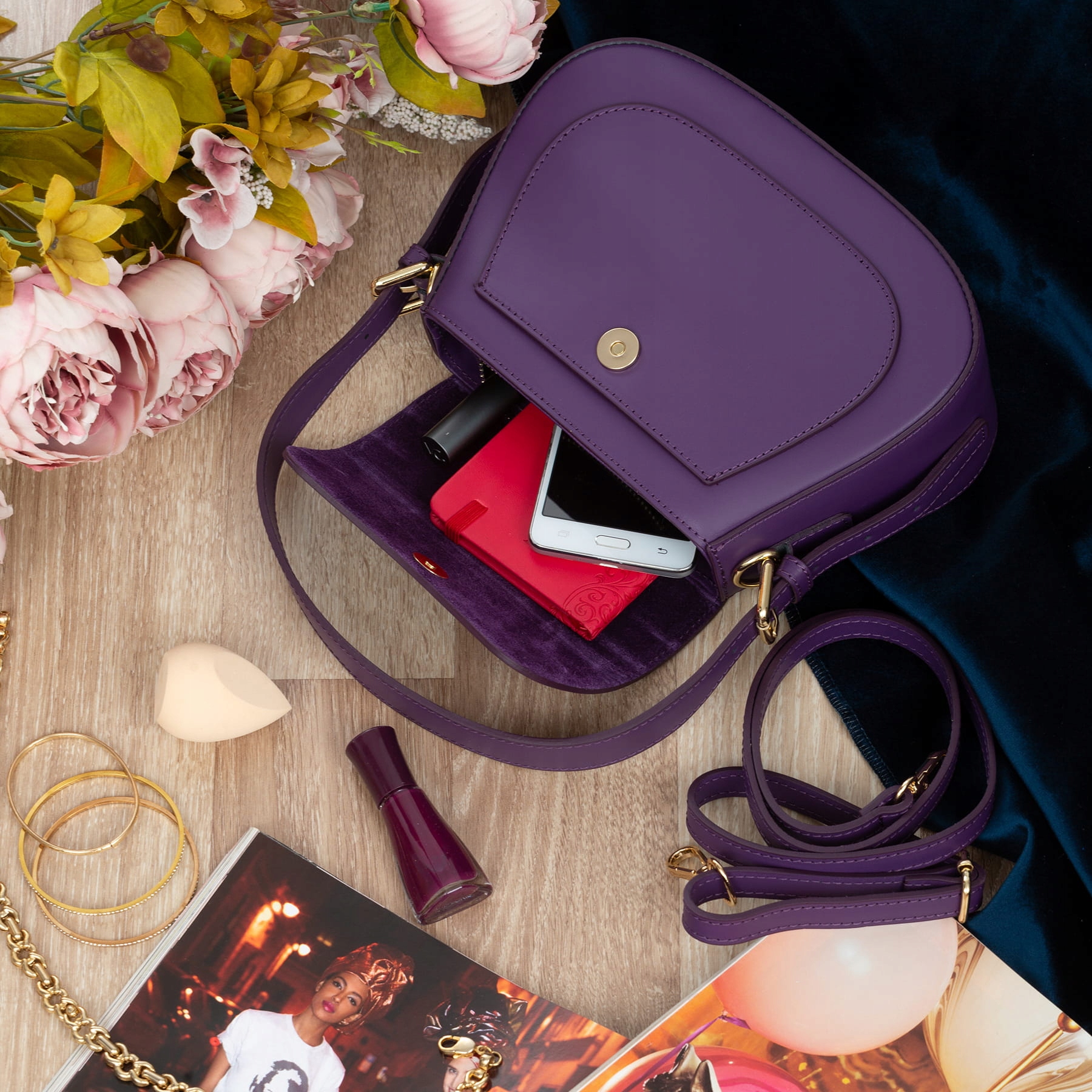 VERA PELLE torebka damska skórzana kuferek z paskiem na ramię FIOLETOWA Model V503