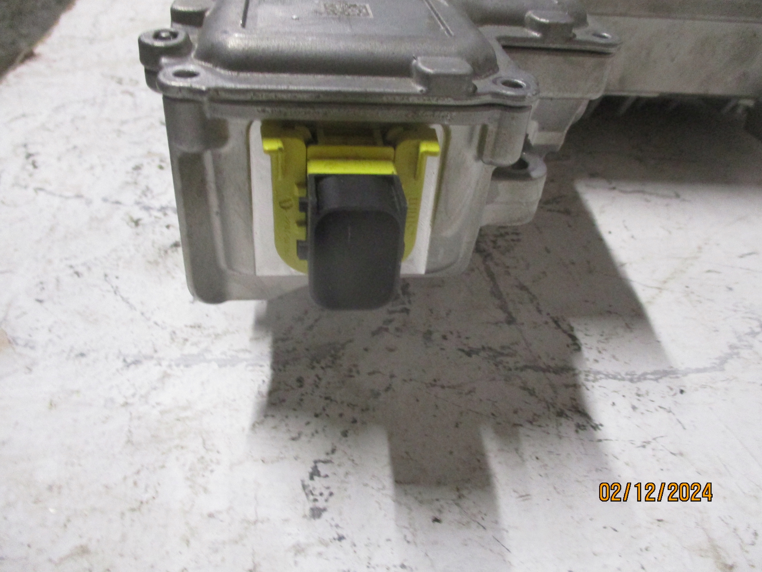 control unit computer of the engine MERCEDES EQA A2439014500