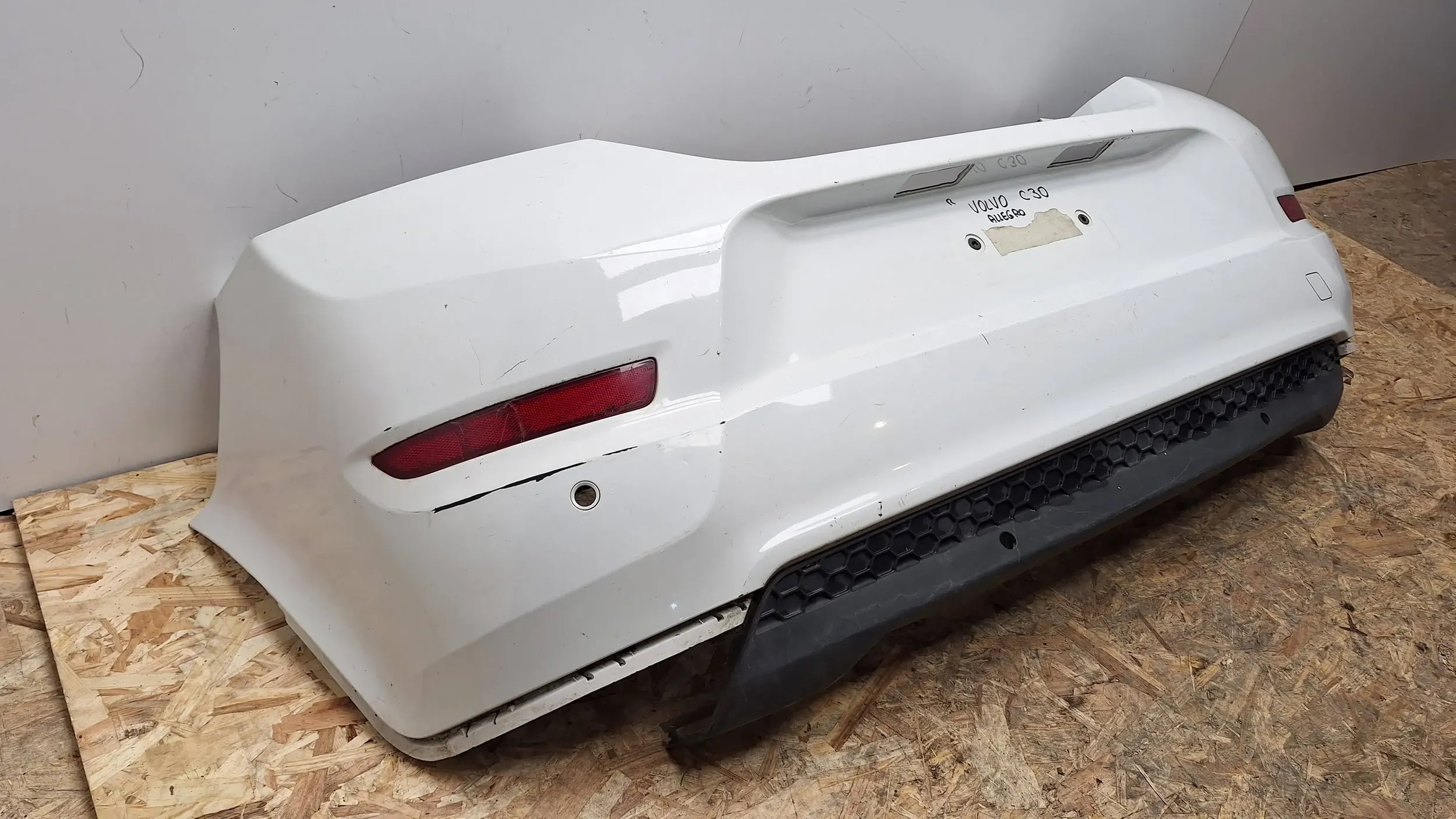 STOSSSTANGE HECK 31214651 VOLVO C30 06