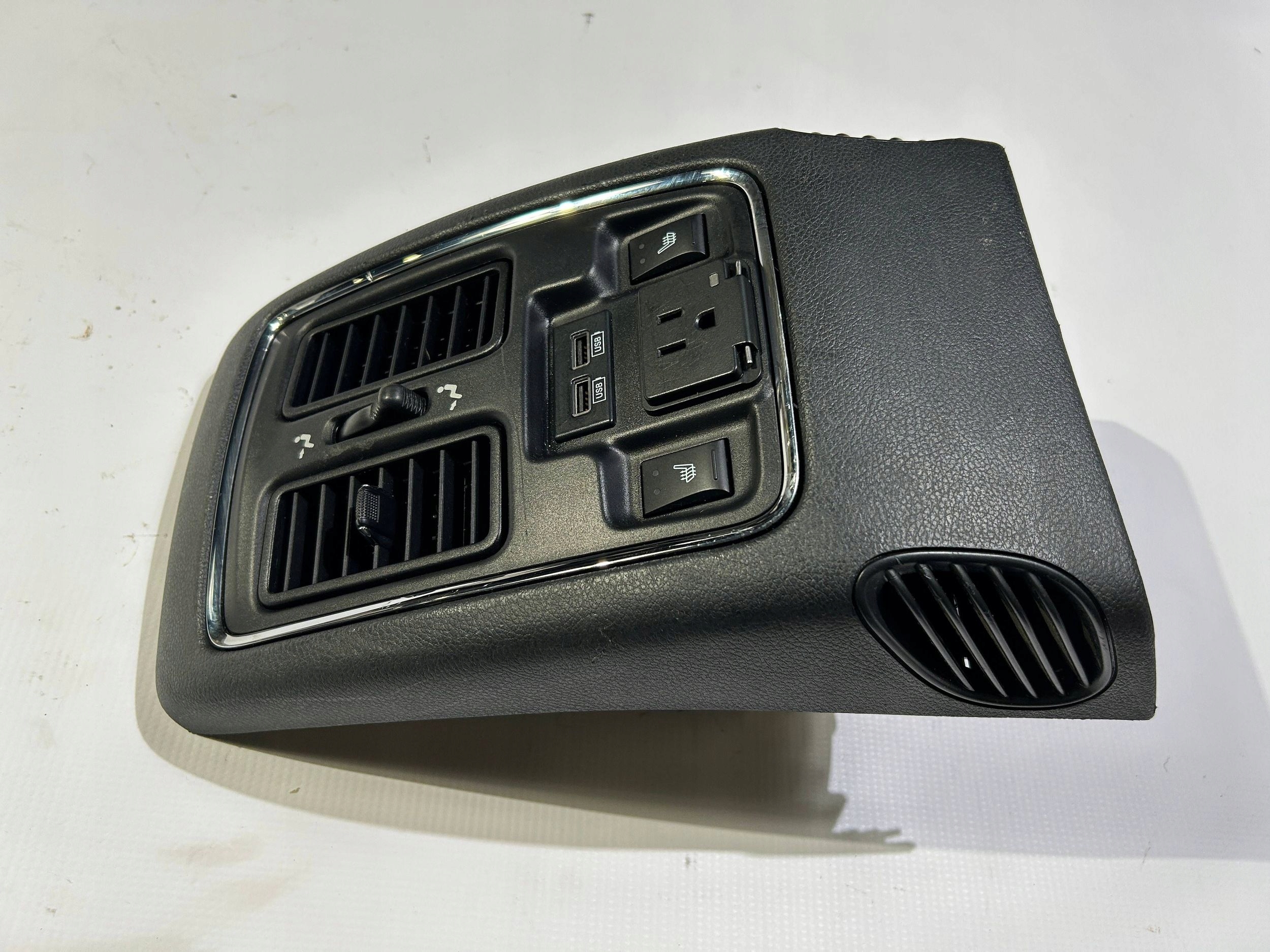 Tunel Közepes dekor panel tunelu rács Dodge Durango 2014
