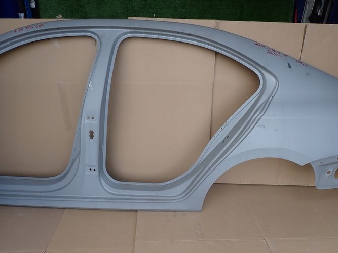 SKODA OCTAVIA IV HB sedan side fender left rear threshold pillar