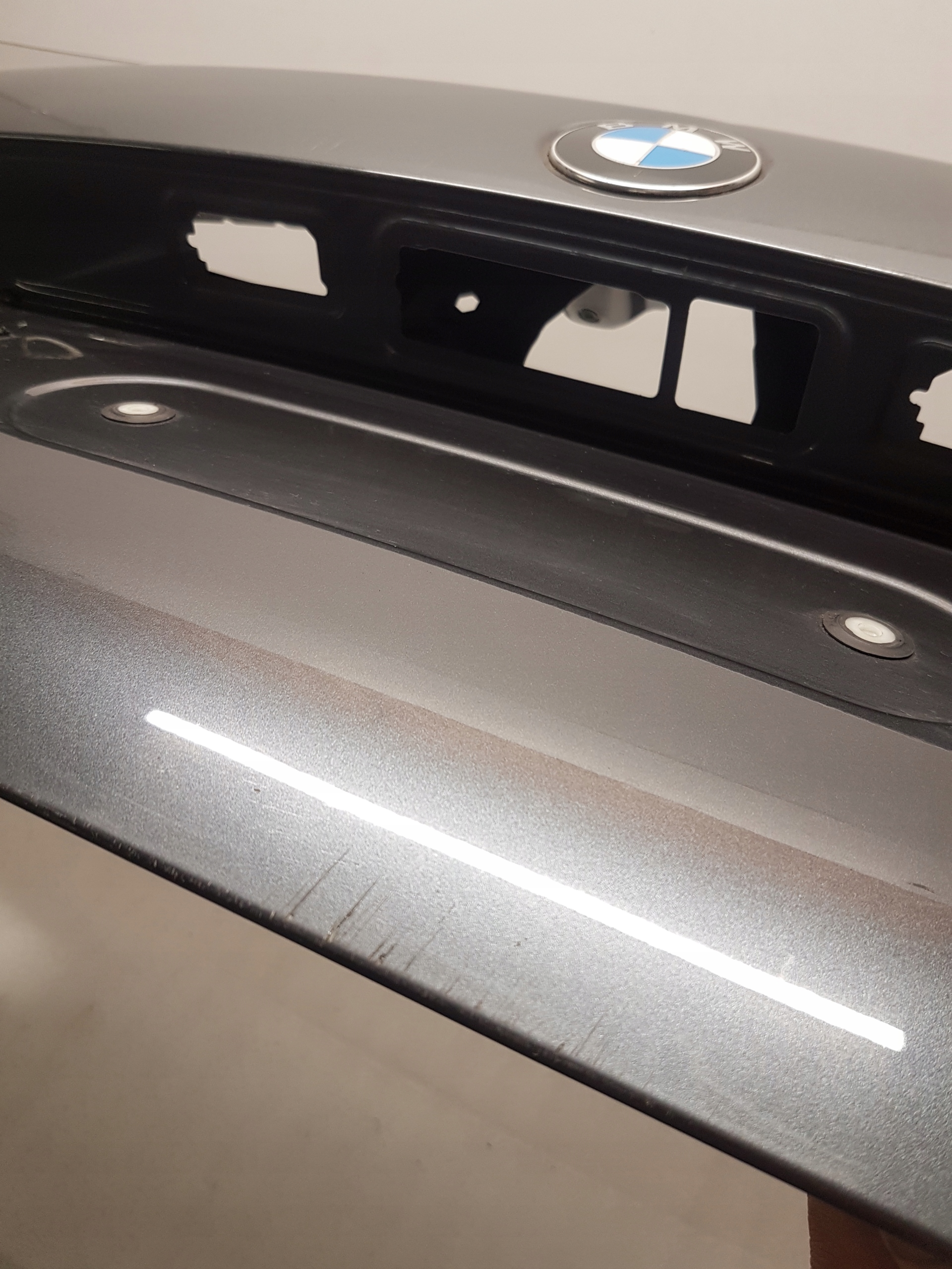 rear trunk door boot BMW F40