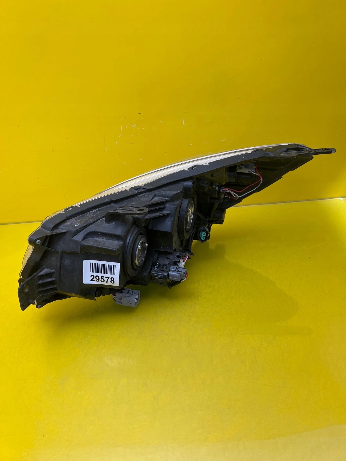 light right front Subaru Impreza XV 2011