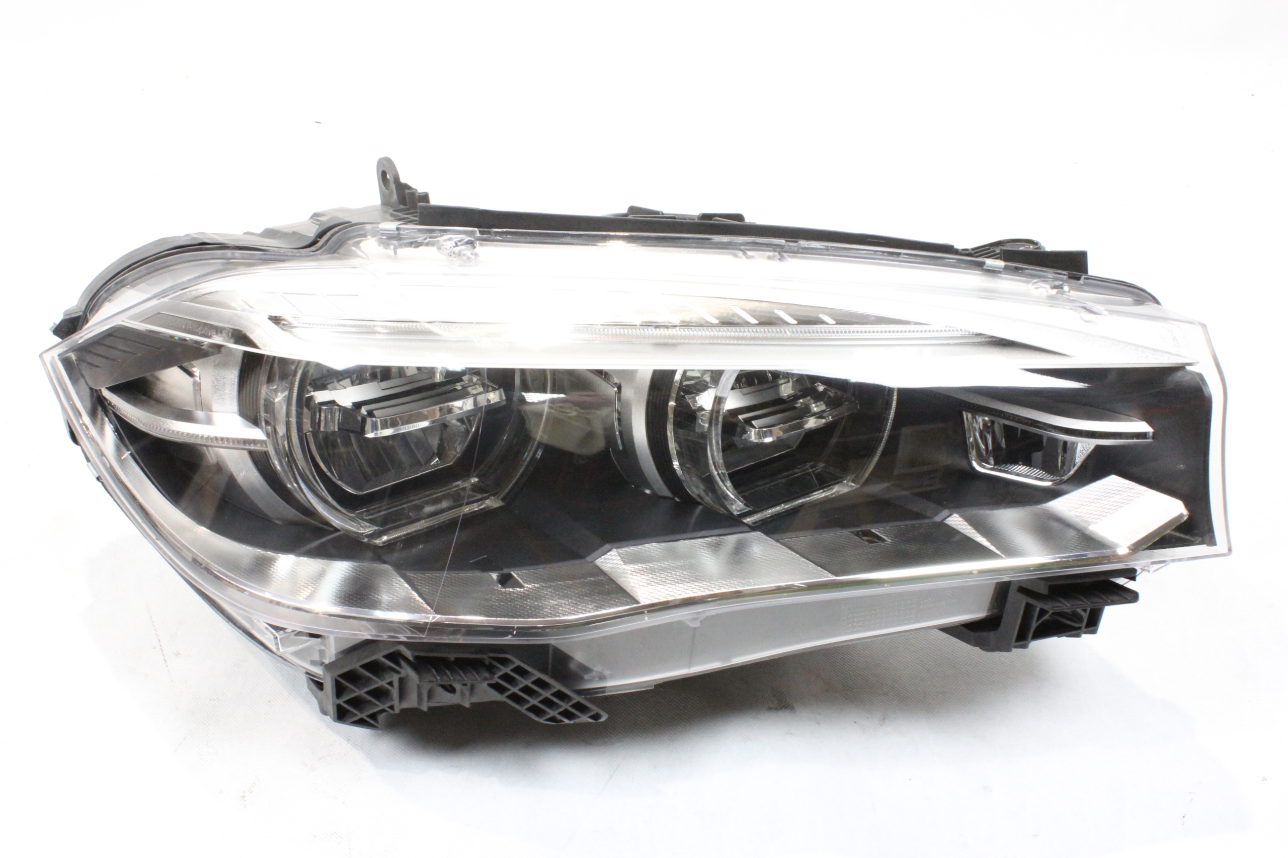 LAMPA PRAWA PRZEDNIA LED ADAPTIVE BMW F15 X5 F16