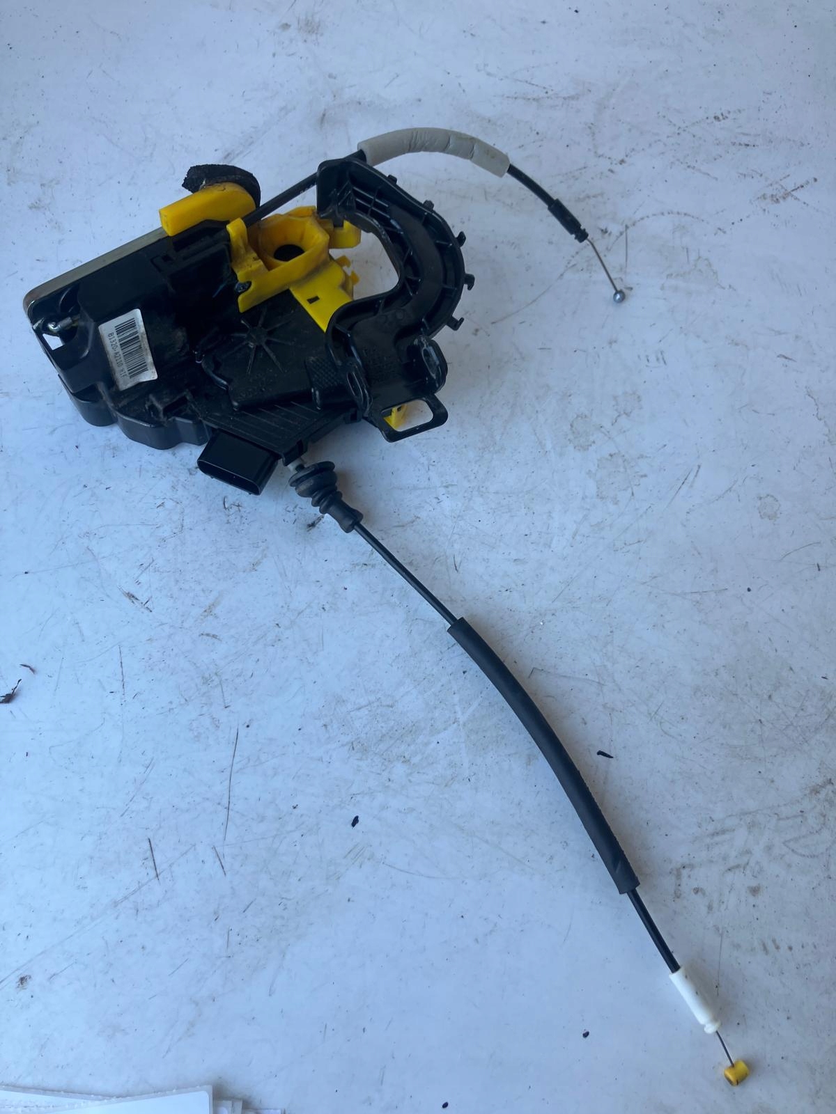 lock door right front KIA CEED II 81320-A2110