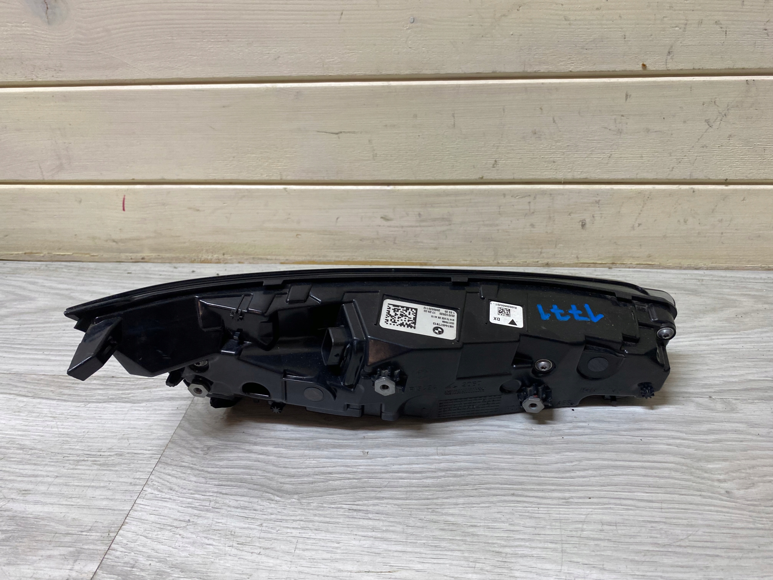BMW 8 G14 light right rear part H8744577813