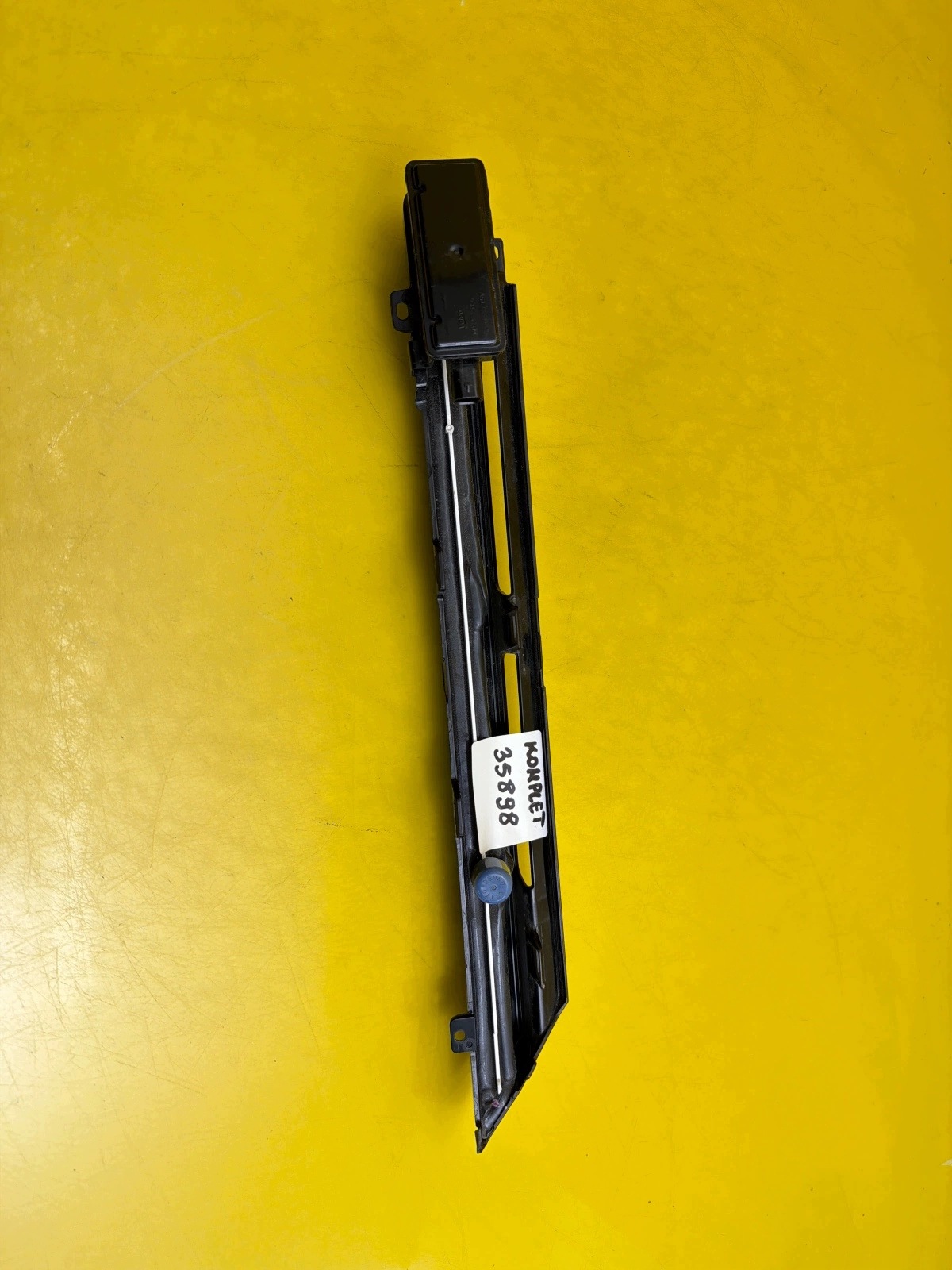 light left right VW Golf VIII 8 grill Led DRL 5H0941654G 5H0941653C