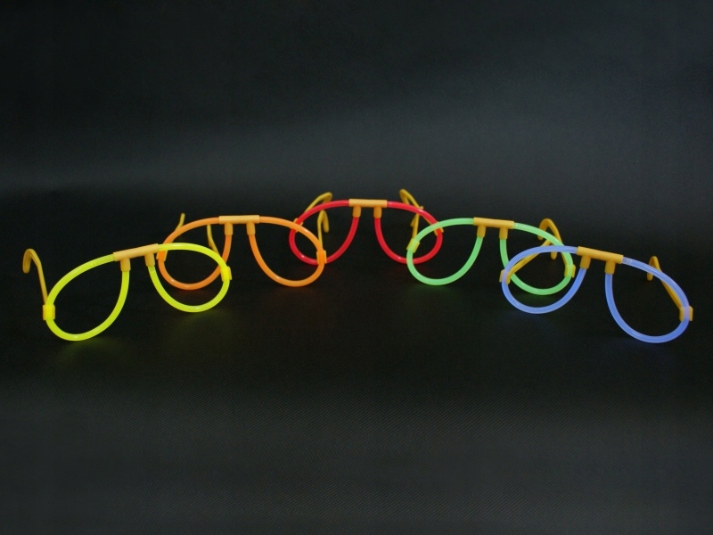 ŚWIECĄCE OKULARY CHEMICZNE IMPREZOWE GLOWSTICK MIX Kod producenta 66-61