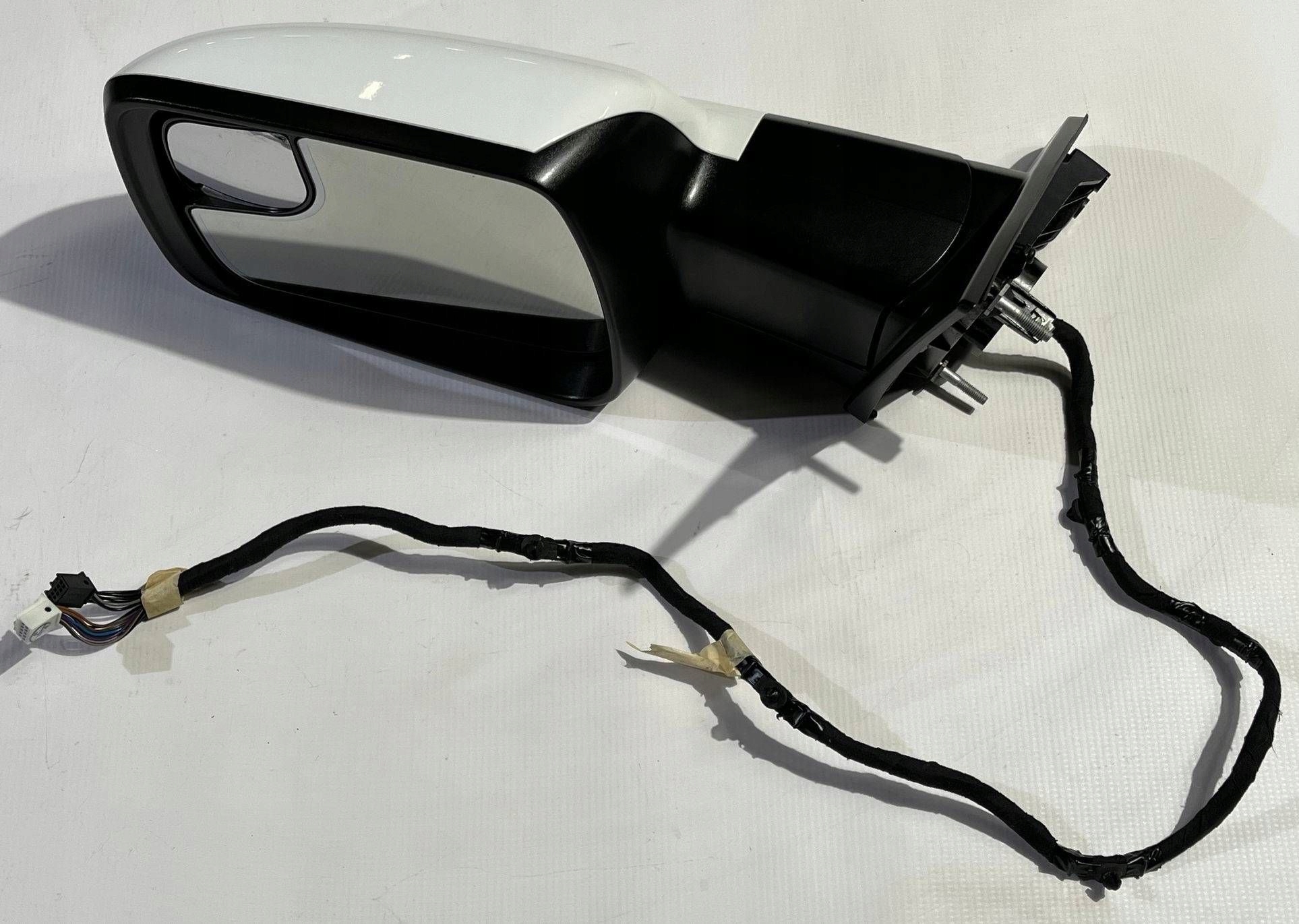mirror left exterior 18pin 10+8 Dodge RAM 1500 V 2019