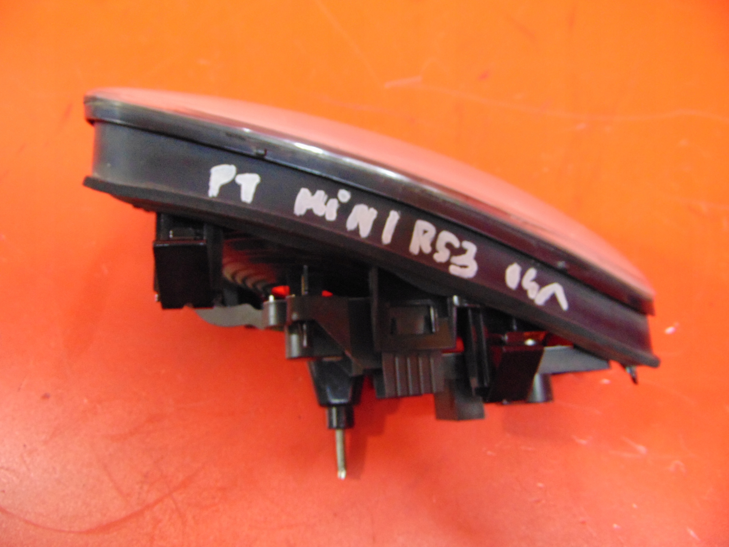 MINI COOPER S R53 light rear part rear right 6933274