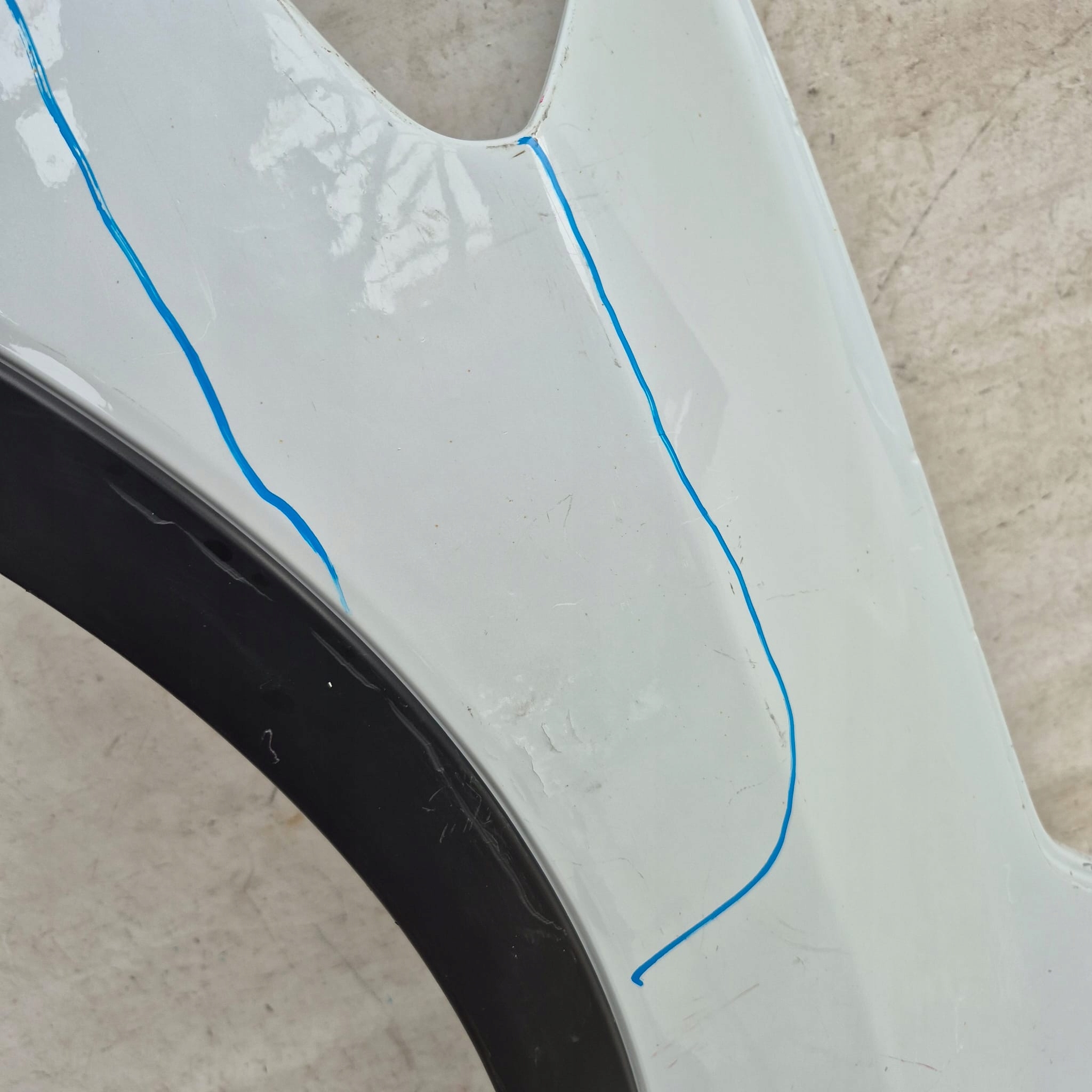 SUZUKI SX4 S-CROSS 13- fender left front front moulding for fender