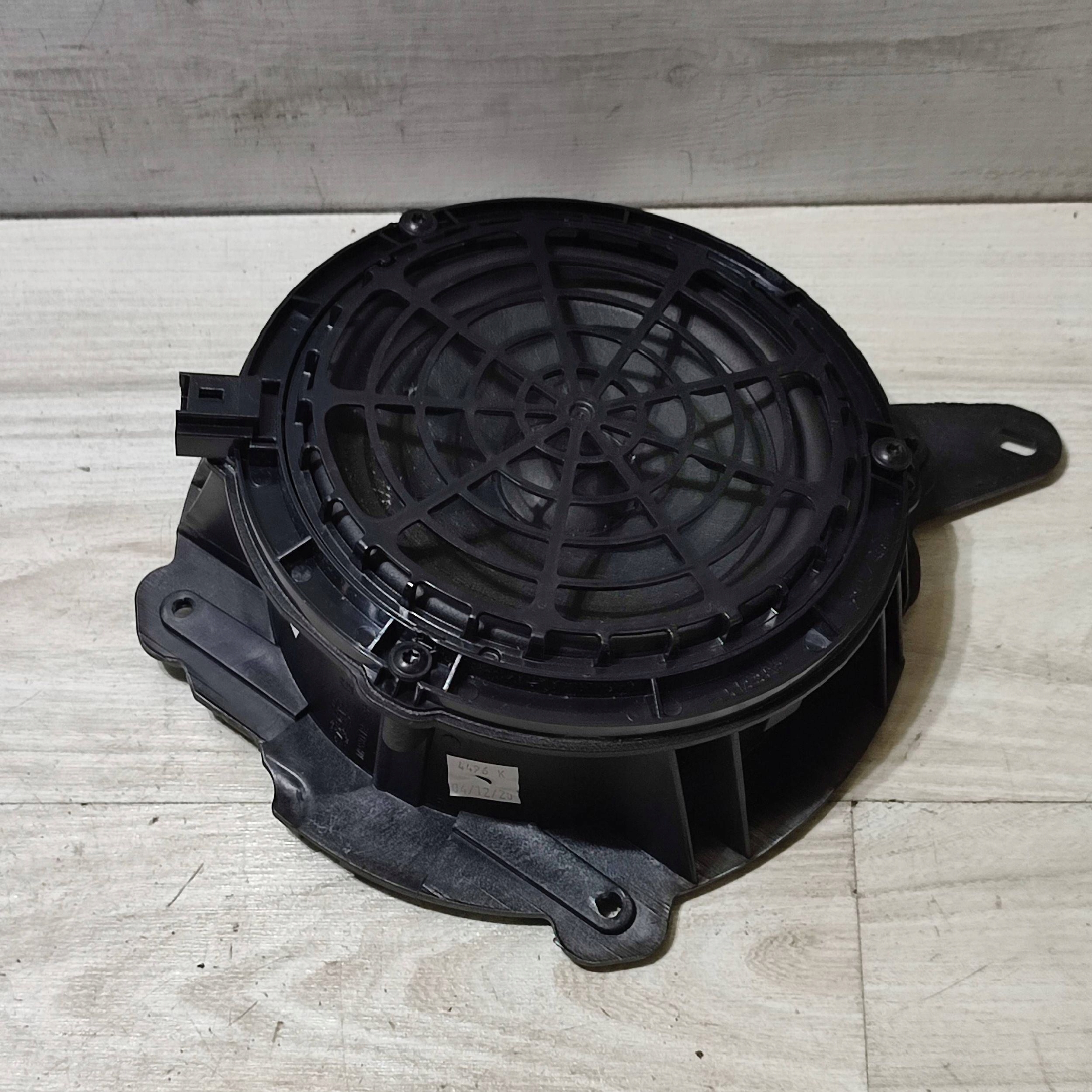speaker door przednich front side left Opel Corsa F 9823206980