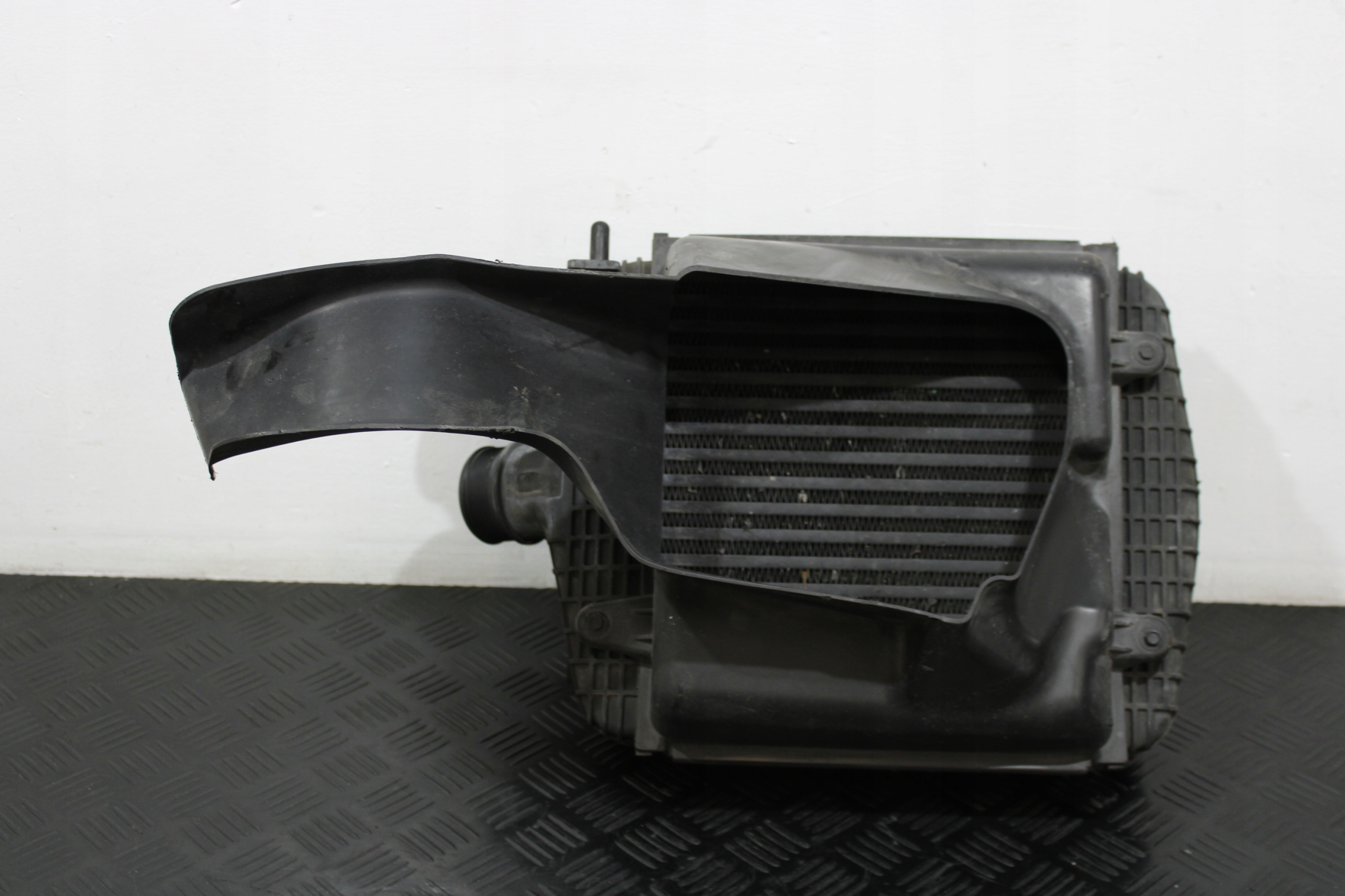 Kühler intercooler 670009833 INTERCOOLER MASERATI GHIBLI M157