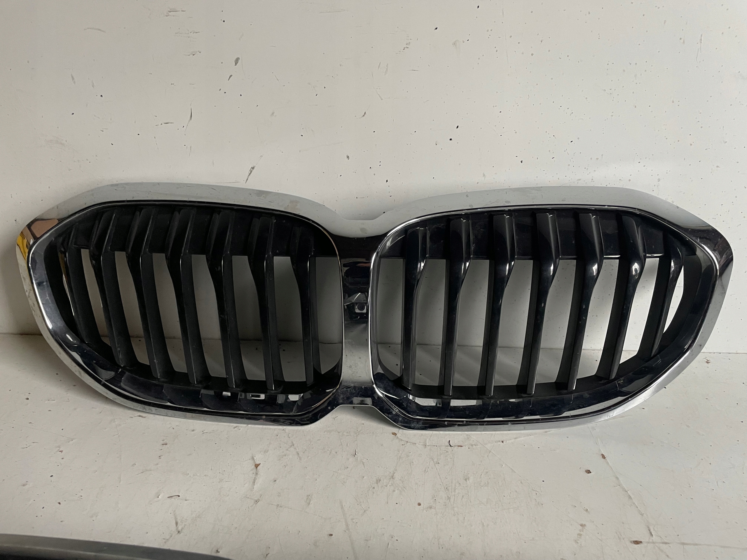 BMW 1 F40 Kühlergrill FRONTGRILL Kühlergitter 5785575 - Thumbnail 1