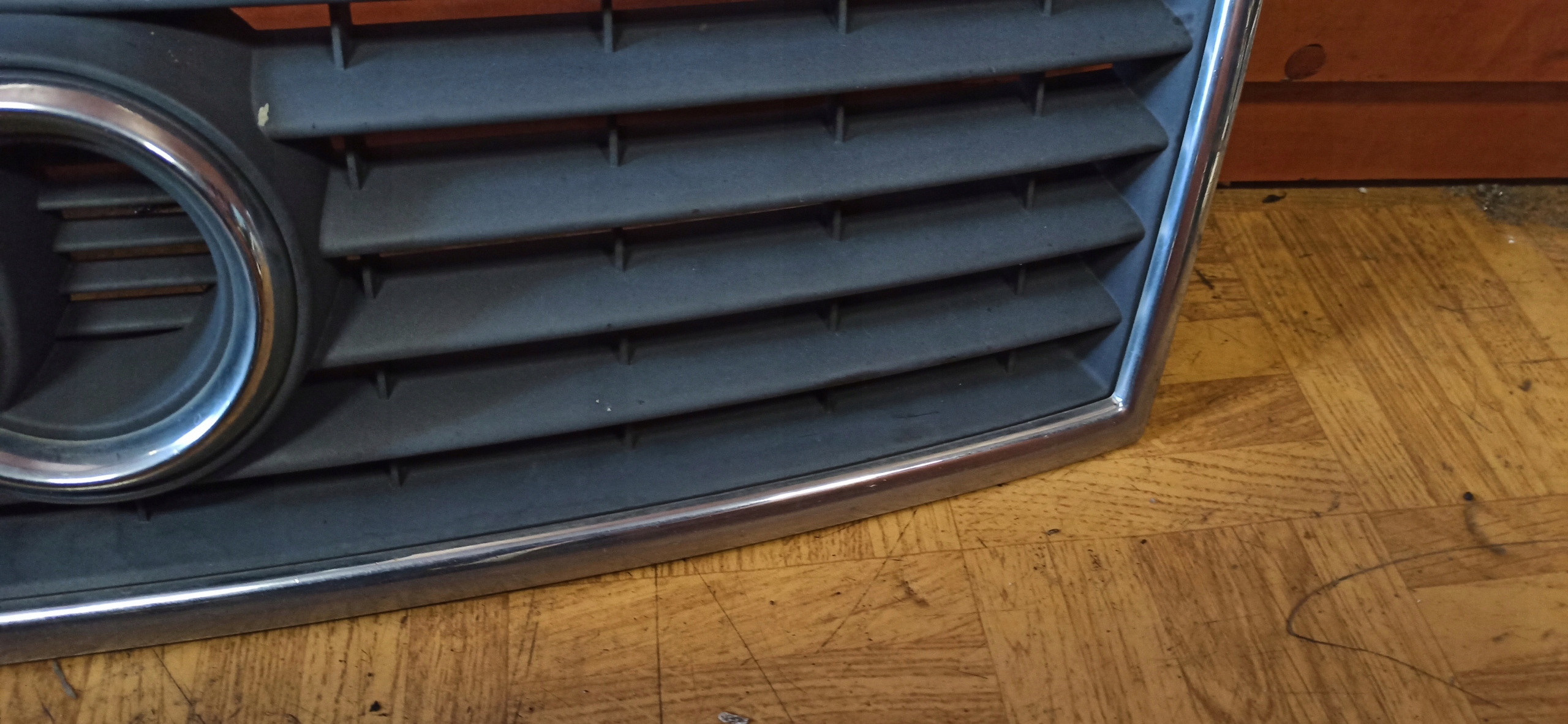 front PREKLADgrill AUDI A6 4B0853651F