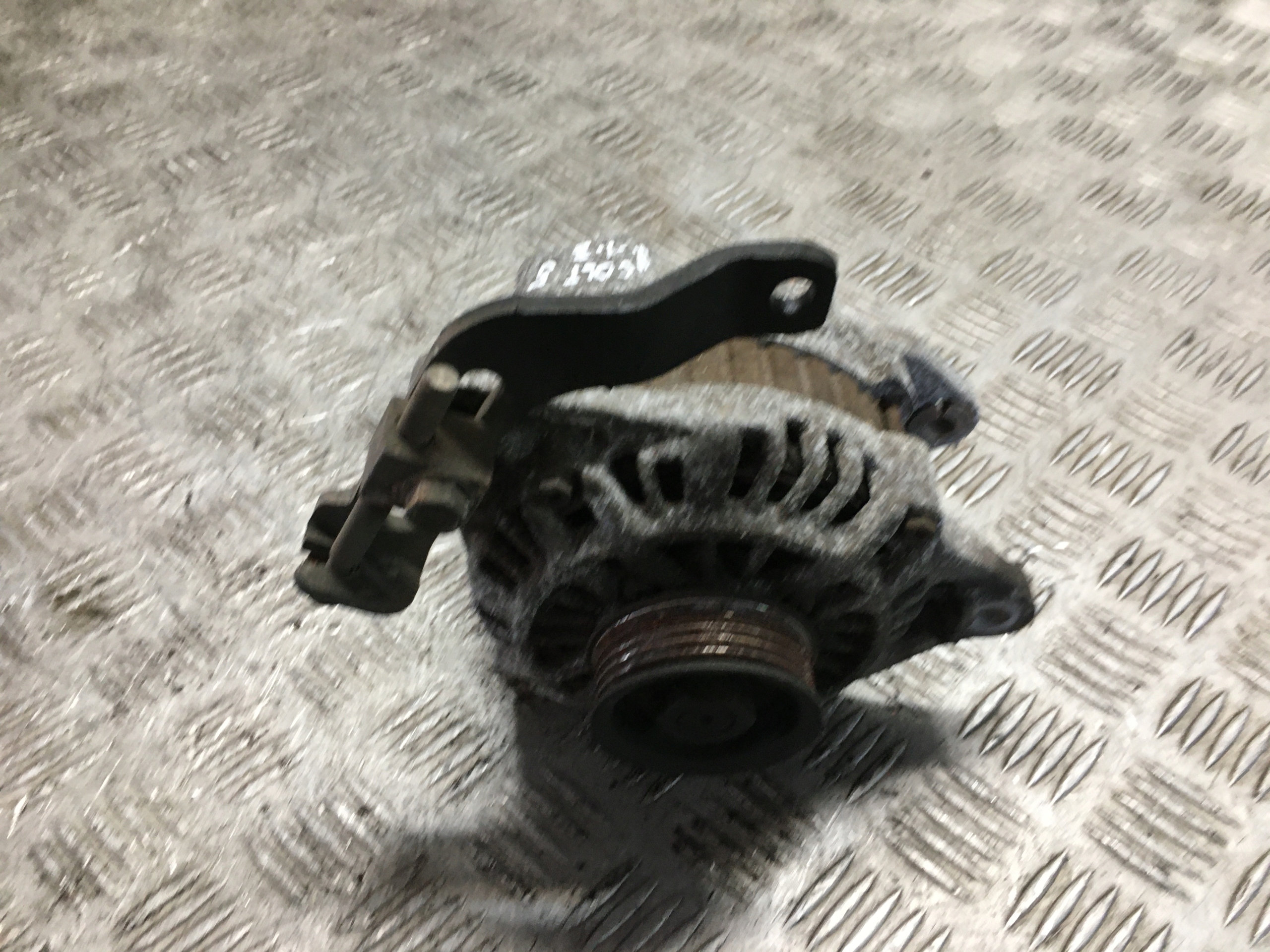 COLT V 1.3 ALTERNATOR MD325696