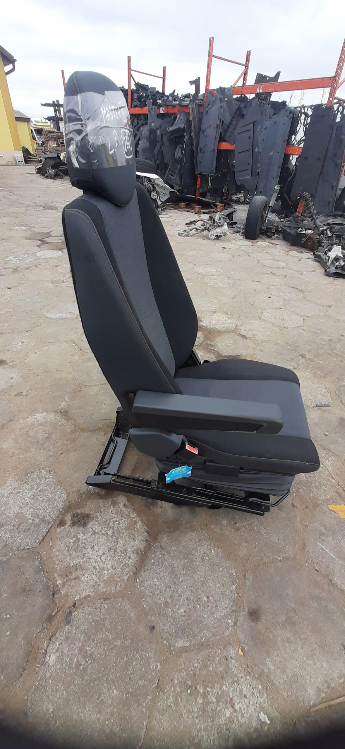 кресло водители передний левый renault MASTER III FL IV