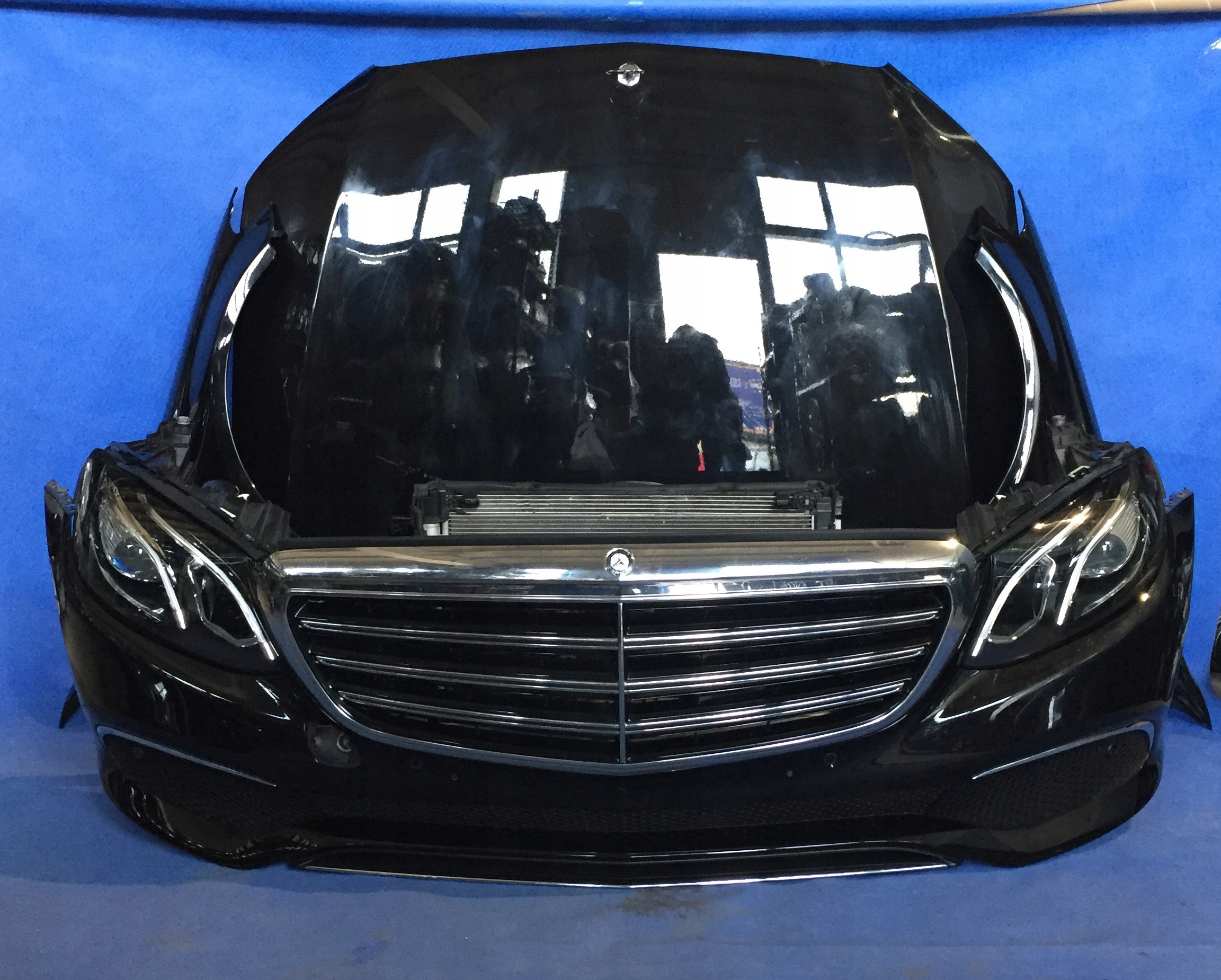 MERCEDES W213 передній капот крила лампи охолоджувачі