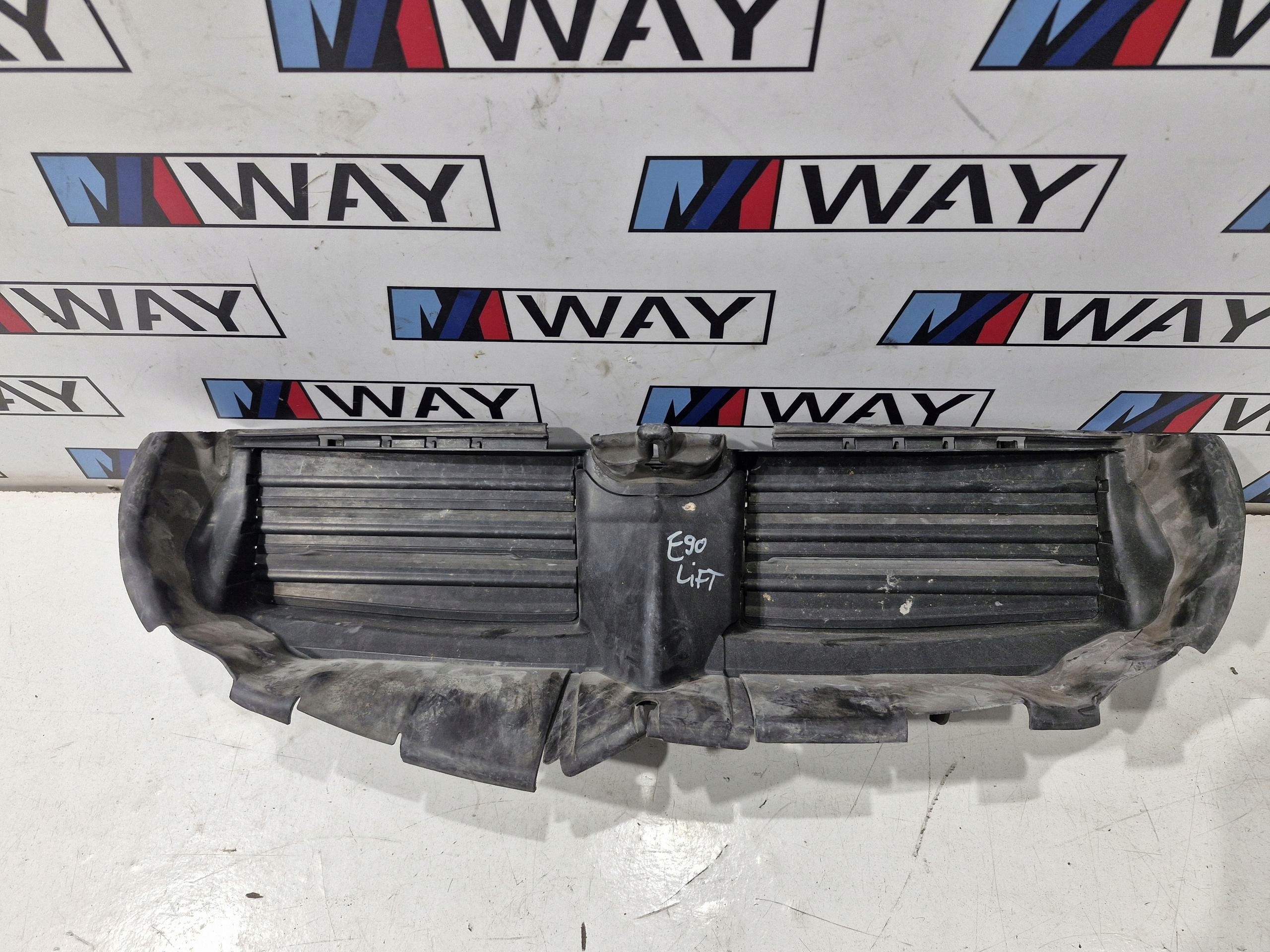 7173571 BMW E90 E91 luftführung luftansaugkanal Original