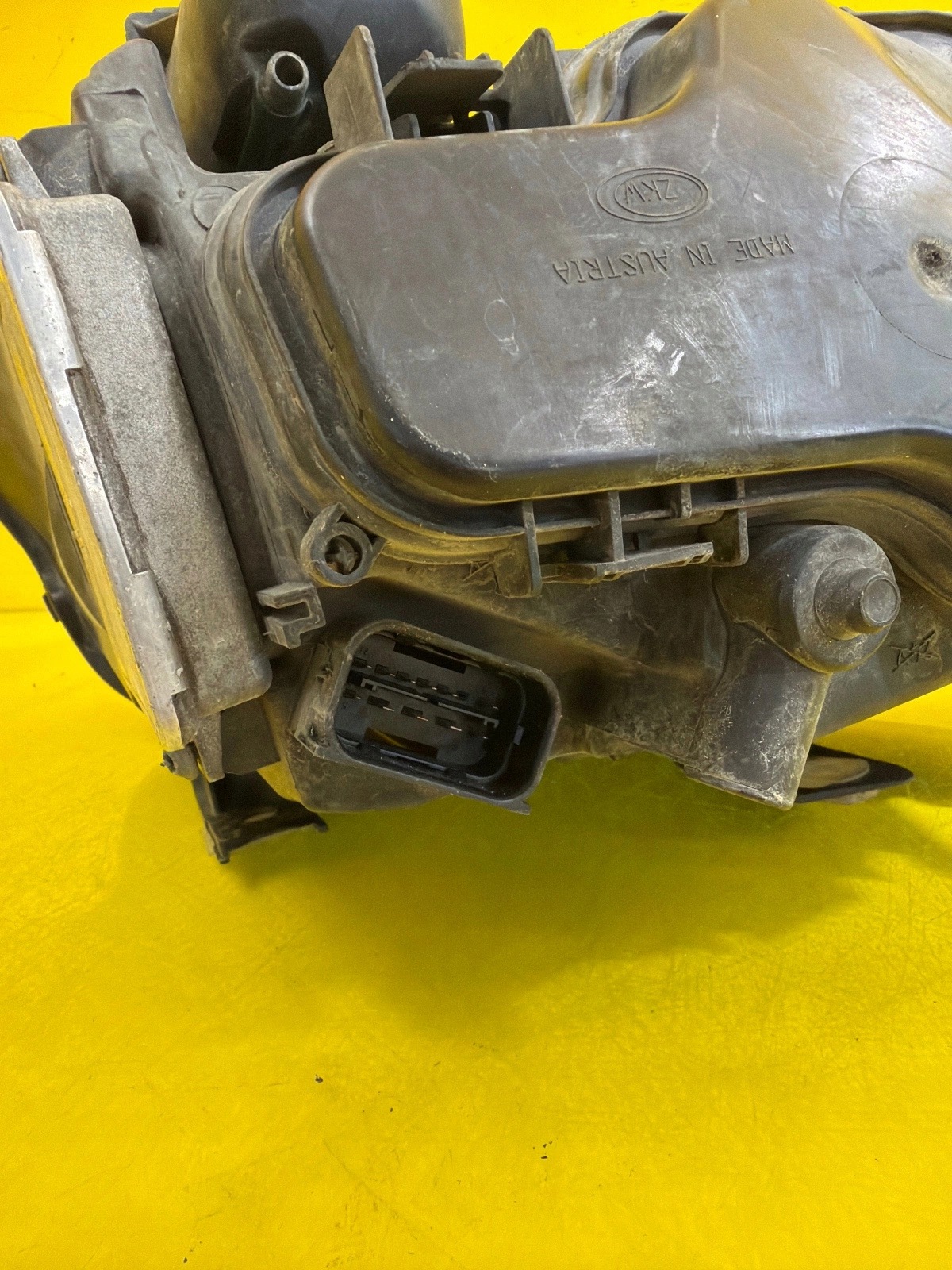lámpa bal Bmw 3 E90 E91 2005-2008 Bi-Xenon Nieskretny 7161667