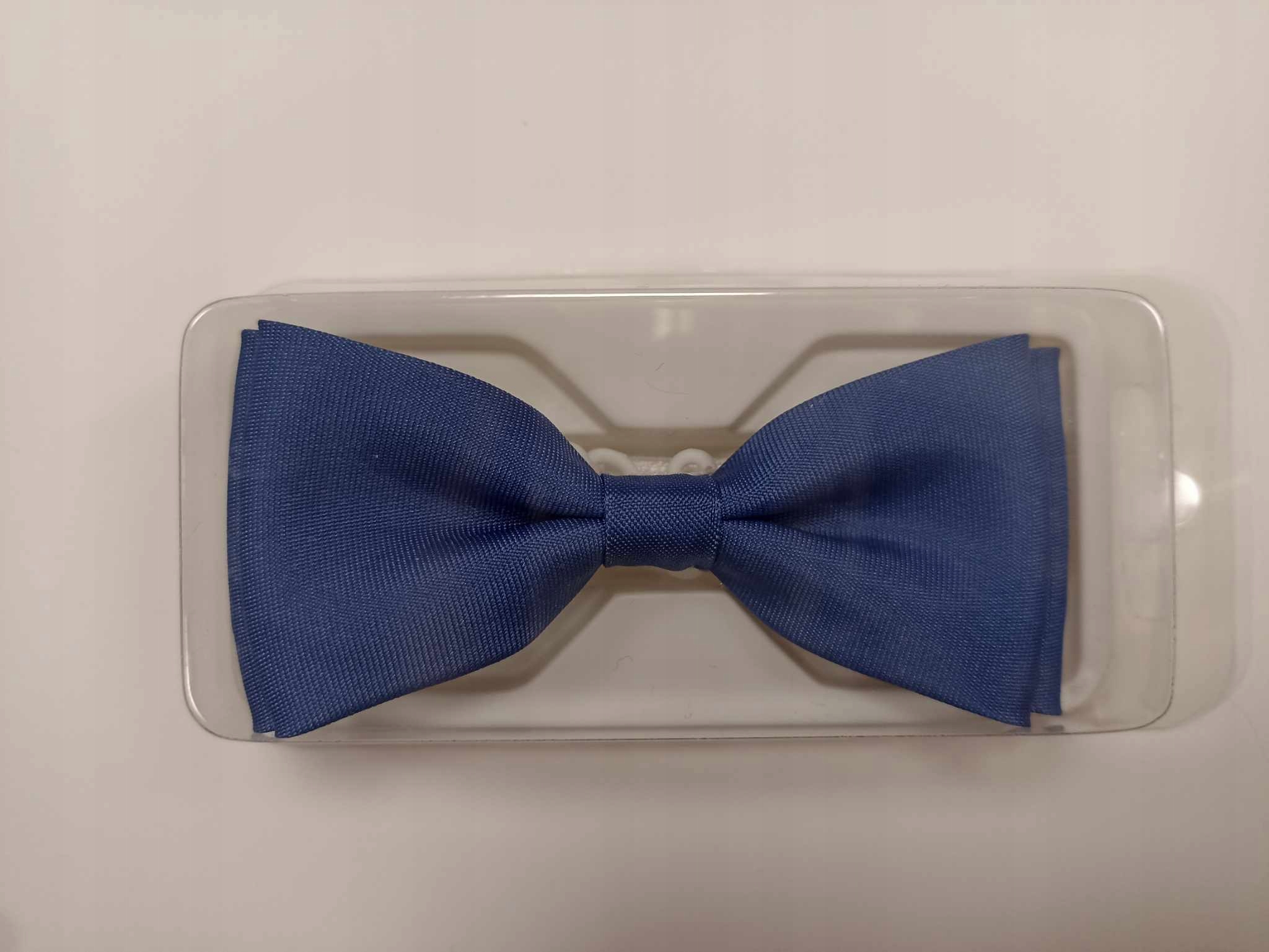 MUCHA MUSZKA NIEBIESKA GŁADKA SATYNA R.3-9L