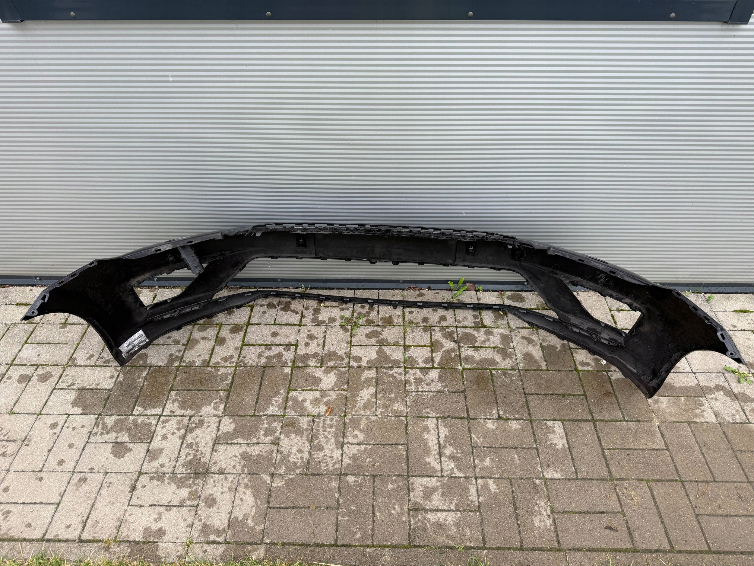 Volkswagen Golf Sportvan 14- Frontstoßstange vorne