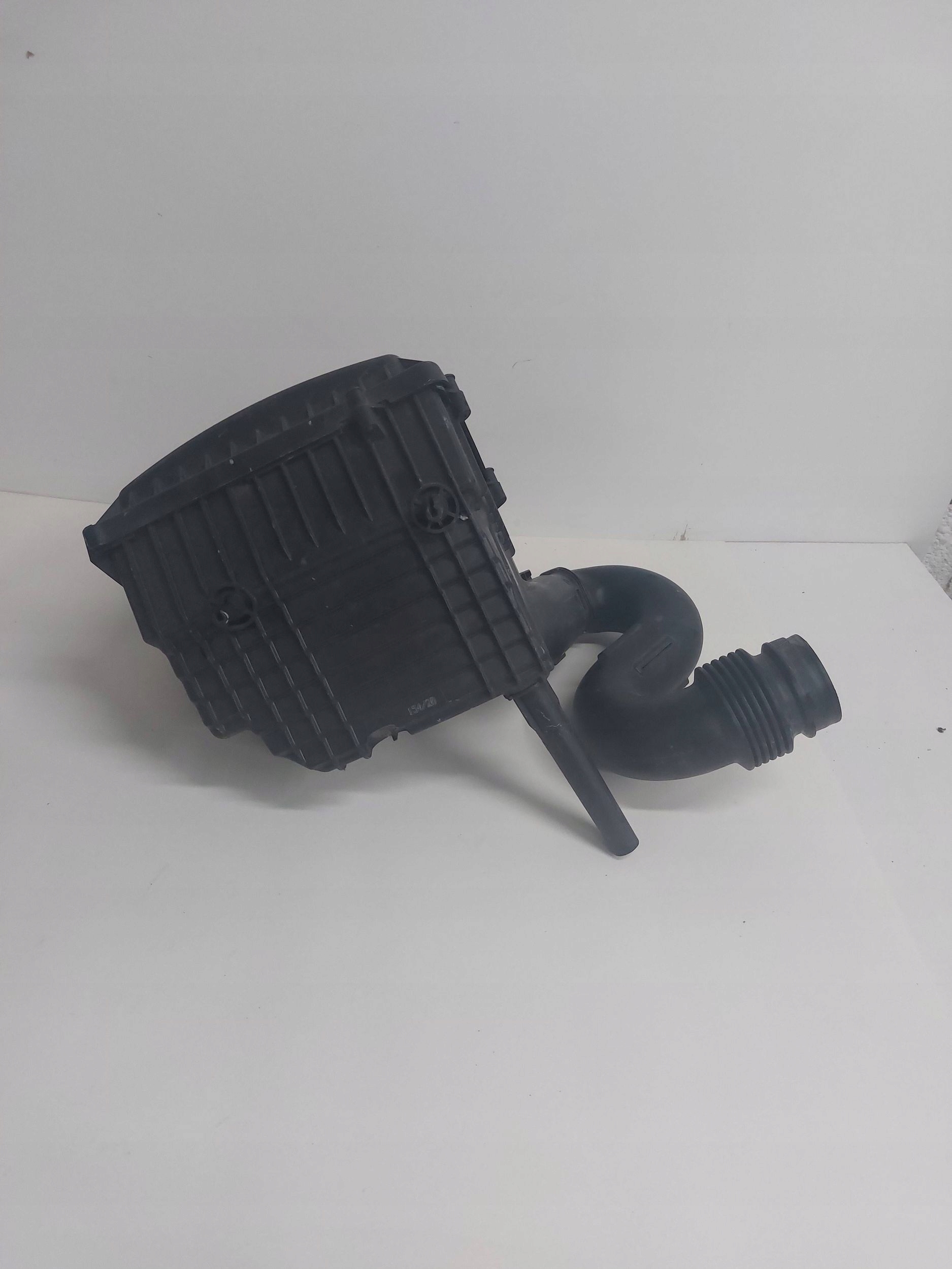 RENAULT TRAFIC III TALENTO VIVARO Gehäuse filter luft H8201333223