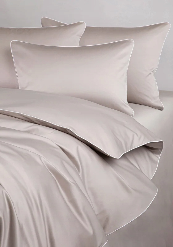 Posteľná Bielizeň Maro Home latte béžová s bielou lemovkou 180x200